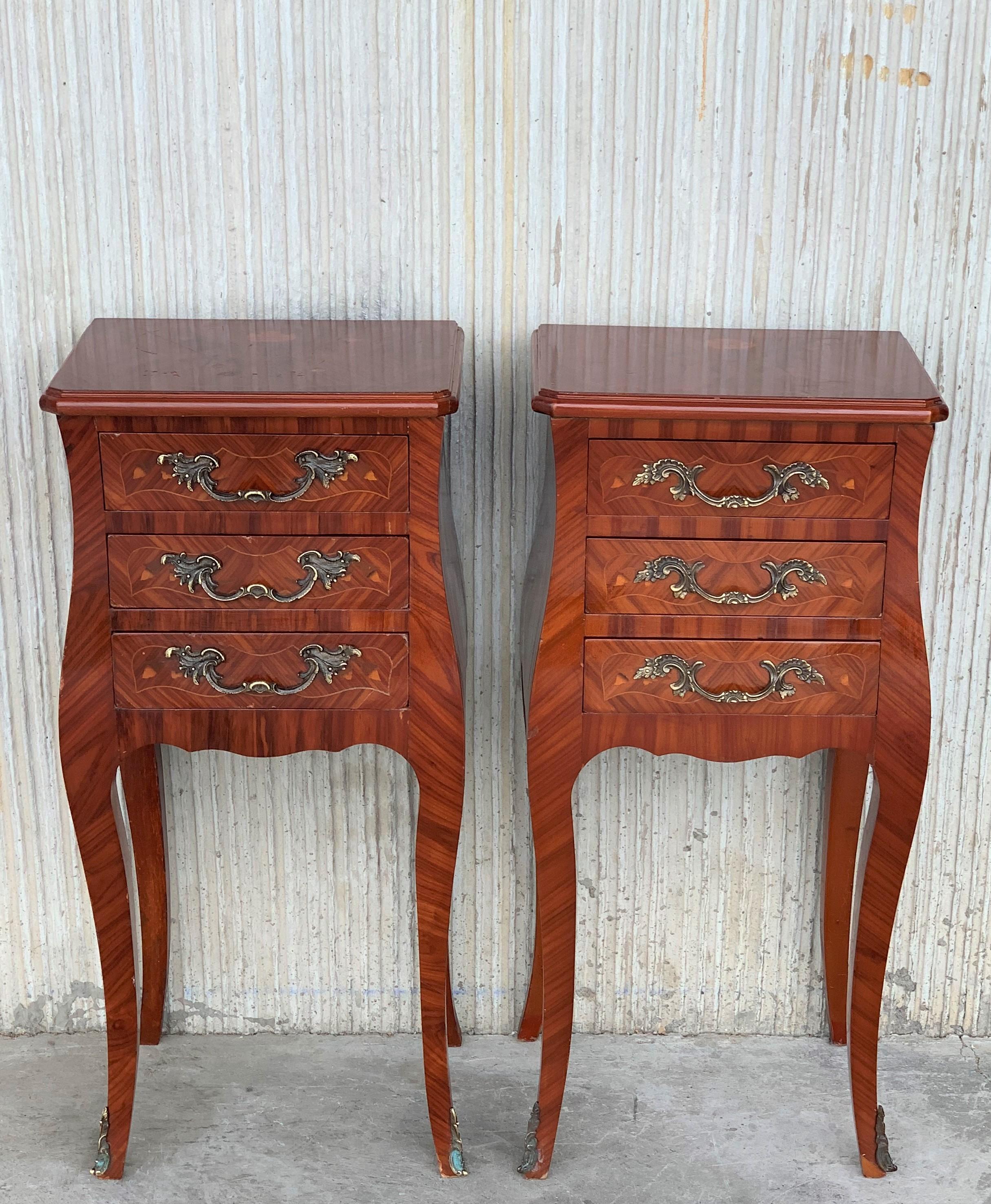 Chestnut Louis XV Style Pair of Marquetry Nightstands with Three Drawers & Cabriole Legs