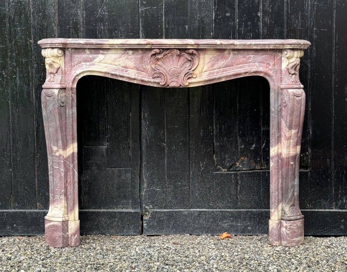 Louis XV Style Peach Blossom Marble Mantel, circa 1880
Dimension of the heart : 90 x 108 cm