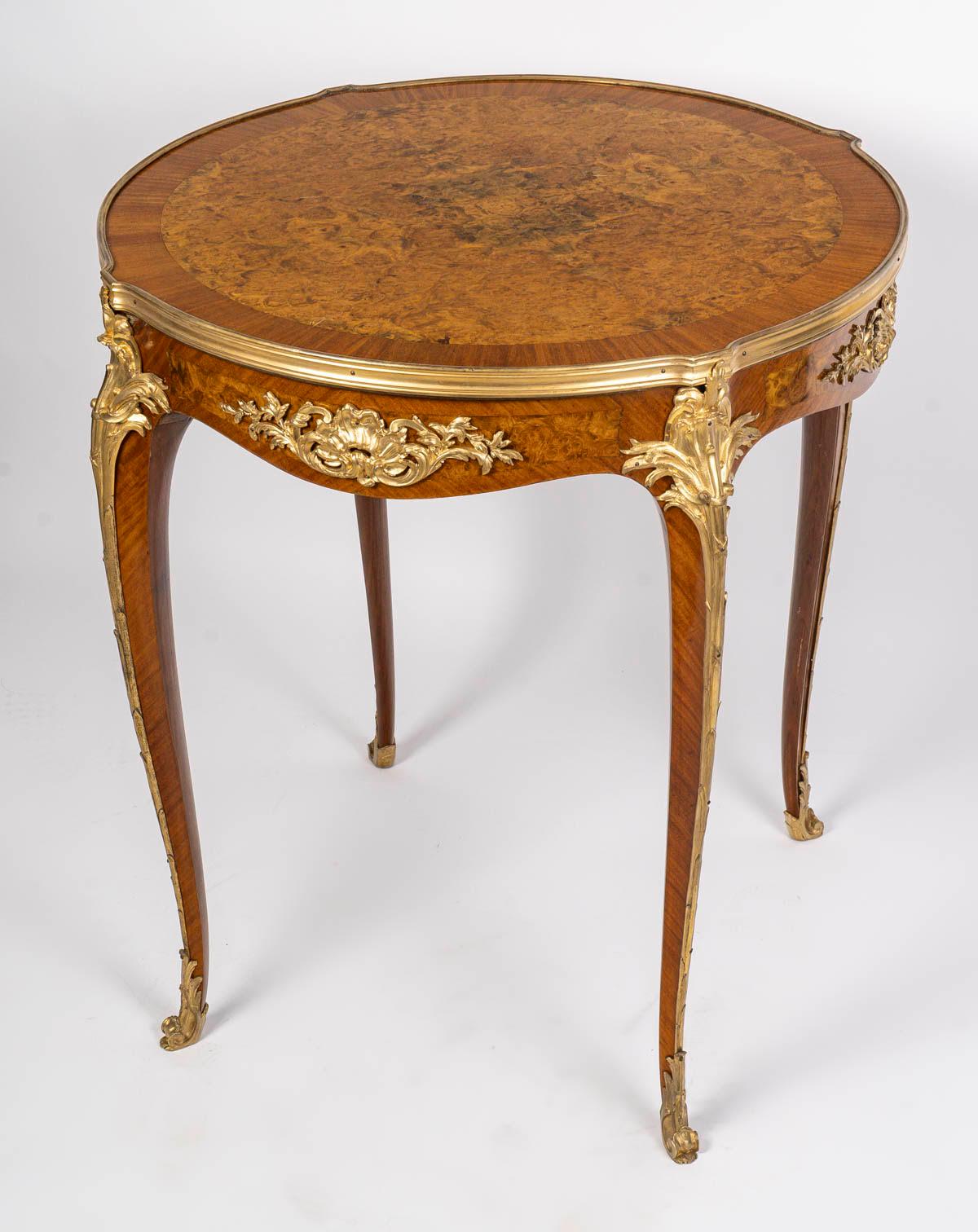 French Louis XV Style Pedestal Table in Marquetry and Gilt Bronzes, 19th Century. For Sale