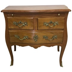 Petite commode de style Louis XV par Don Ruseau