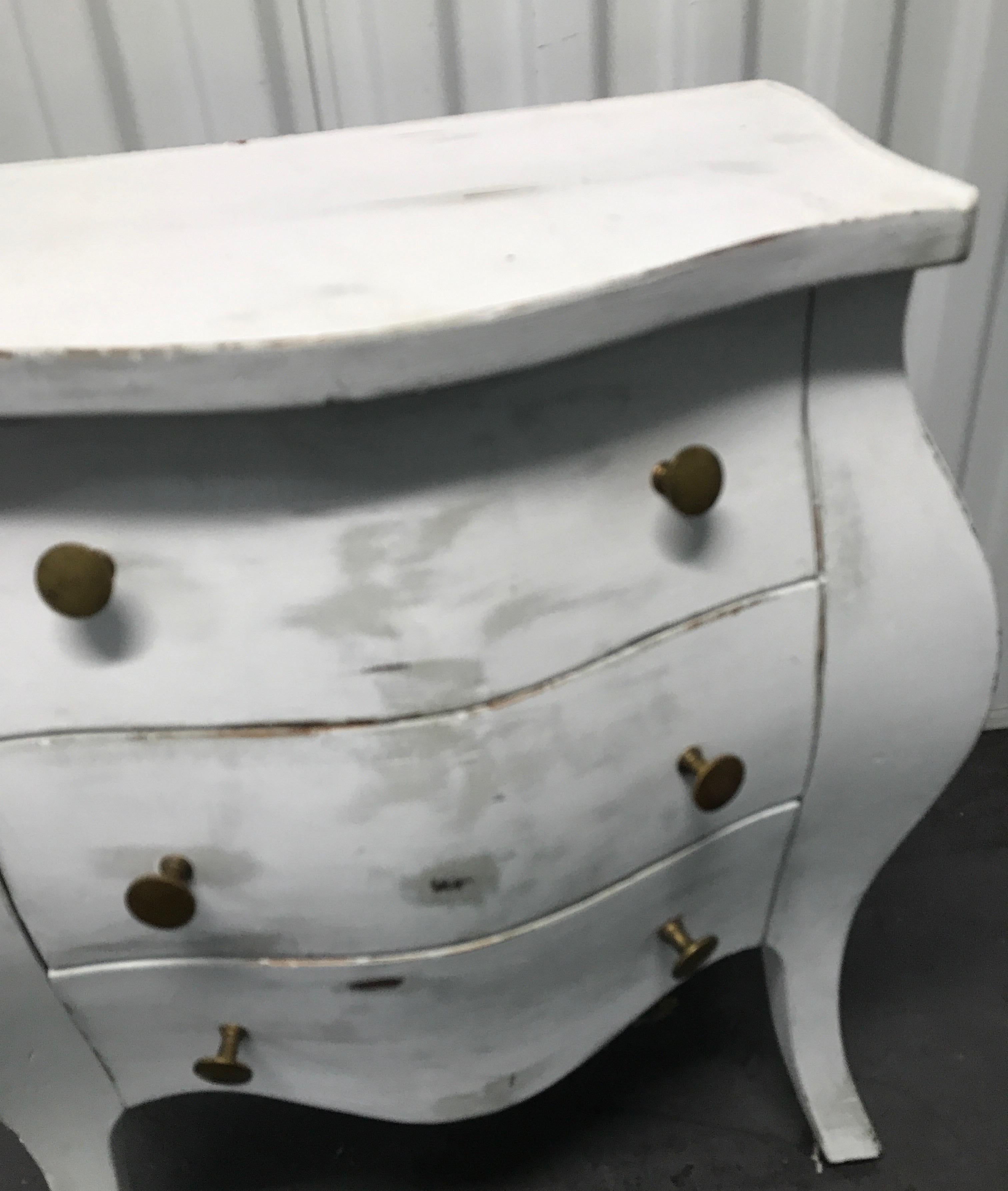 Wood Louis XV Style Petite Painted Italian Commode / Side Table For Sale