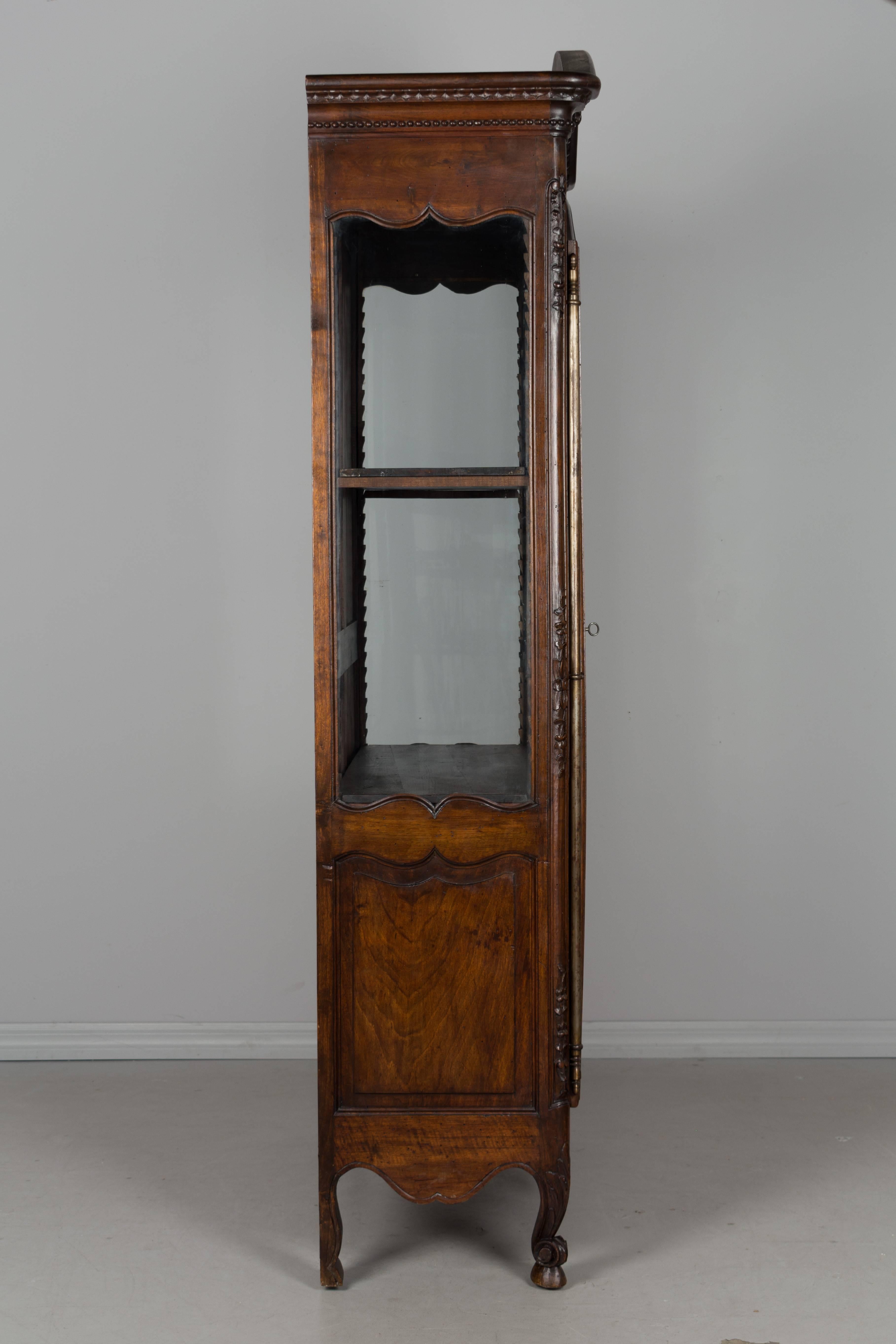 Hand-Carved Louis XV Style Provençal Vitrine or Display Cabinet
