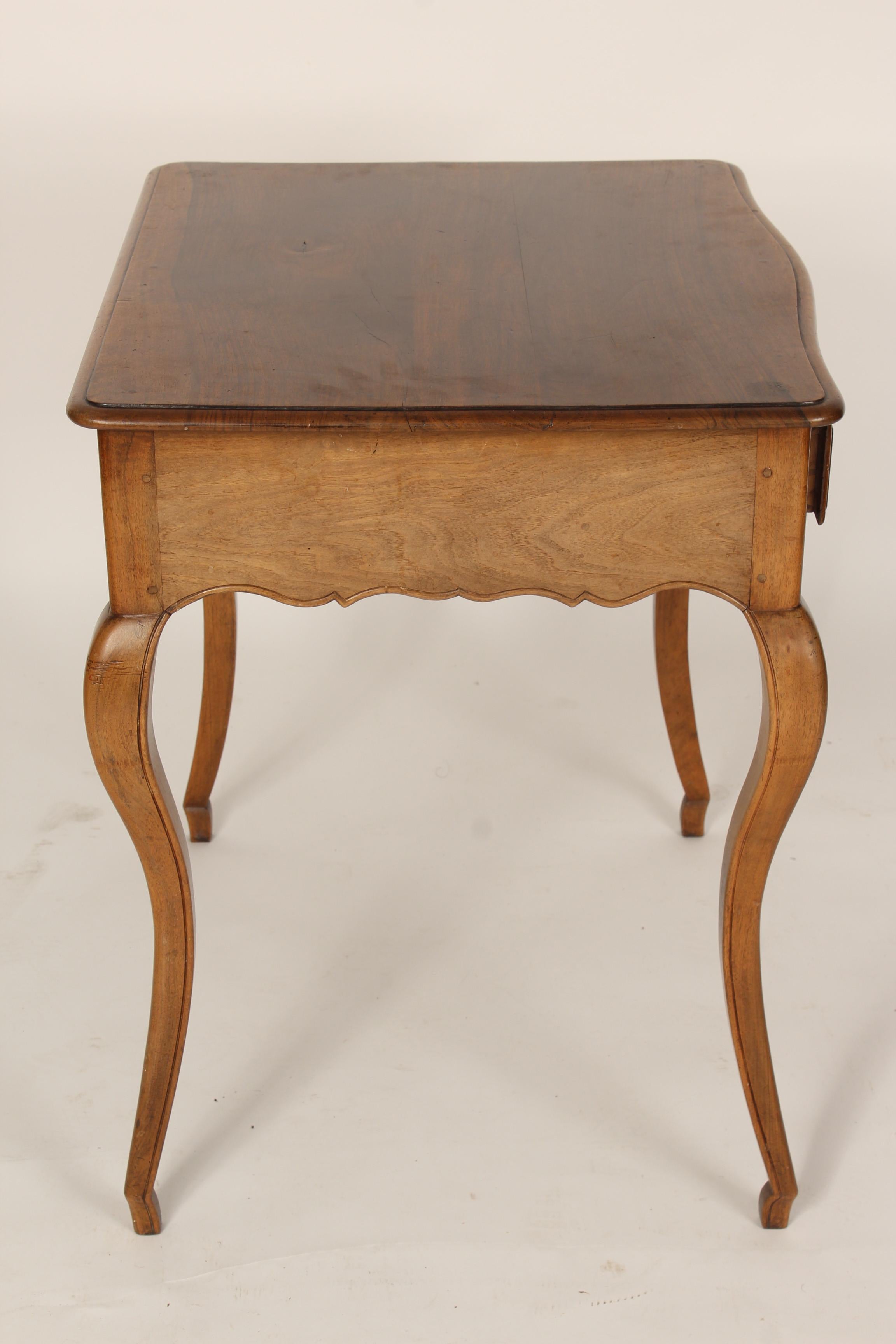 Louis XV Style Provincial Occasional Table In Good Condition For Sale In Laguna Beach, CA