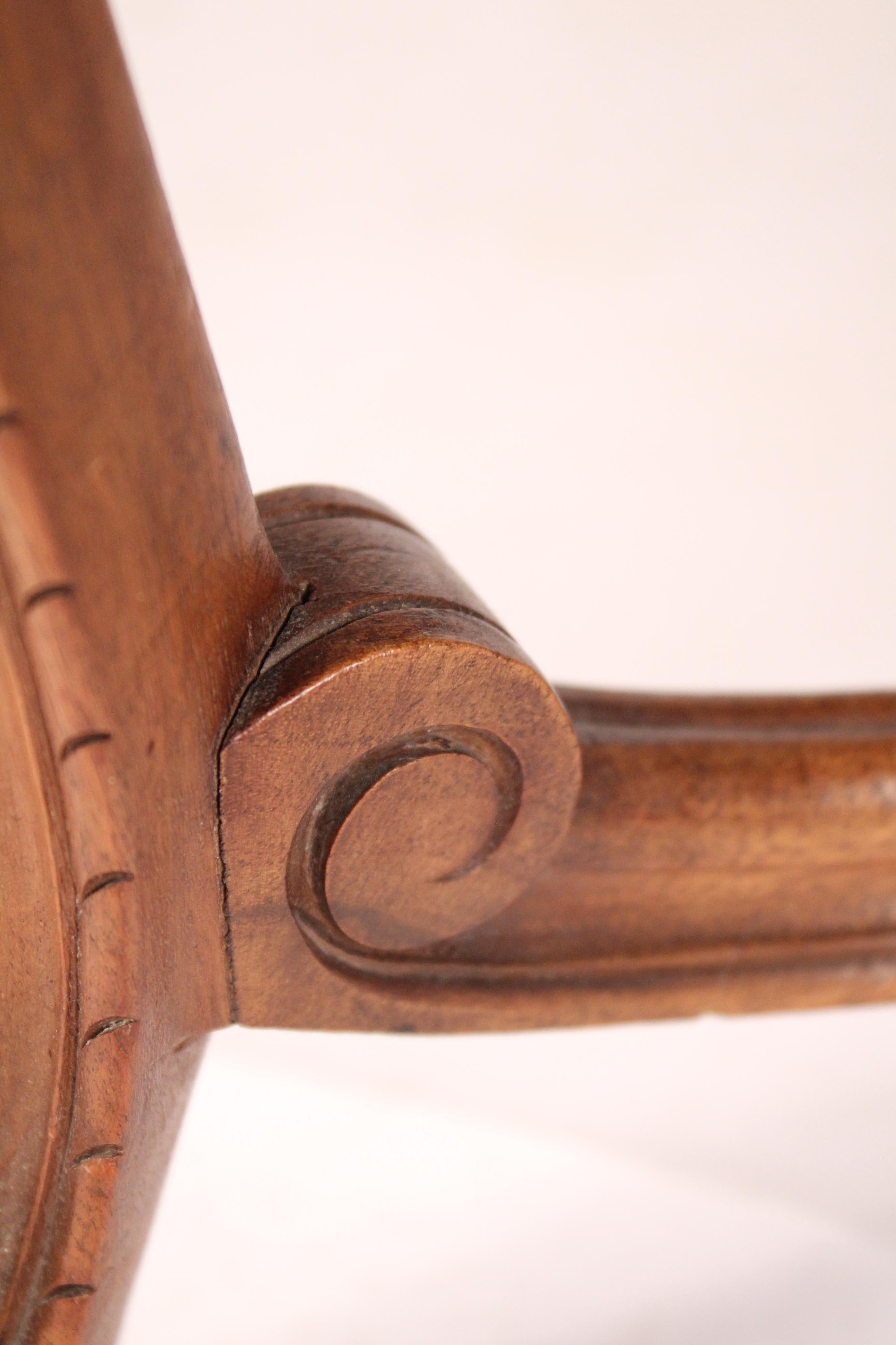 Louis XV Style Provincial Walnut Bench For Sale 5