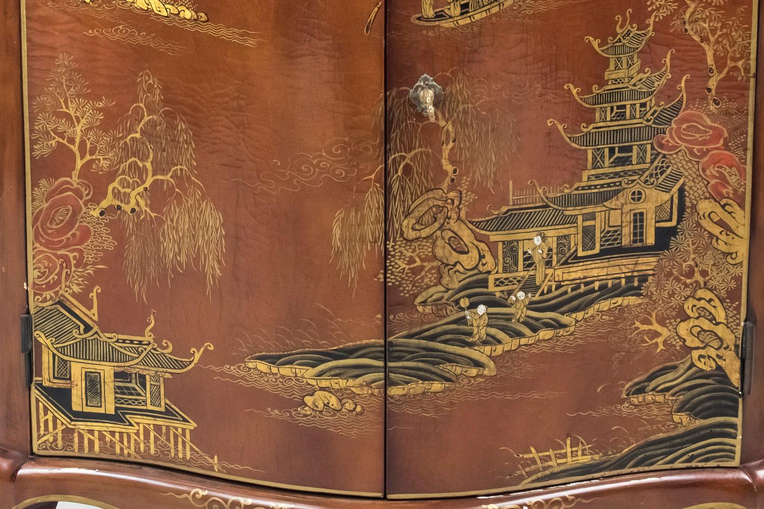Louis XV Style Red Lacquered Corner Cabinet with Chinese Decor, 20th Century 3