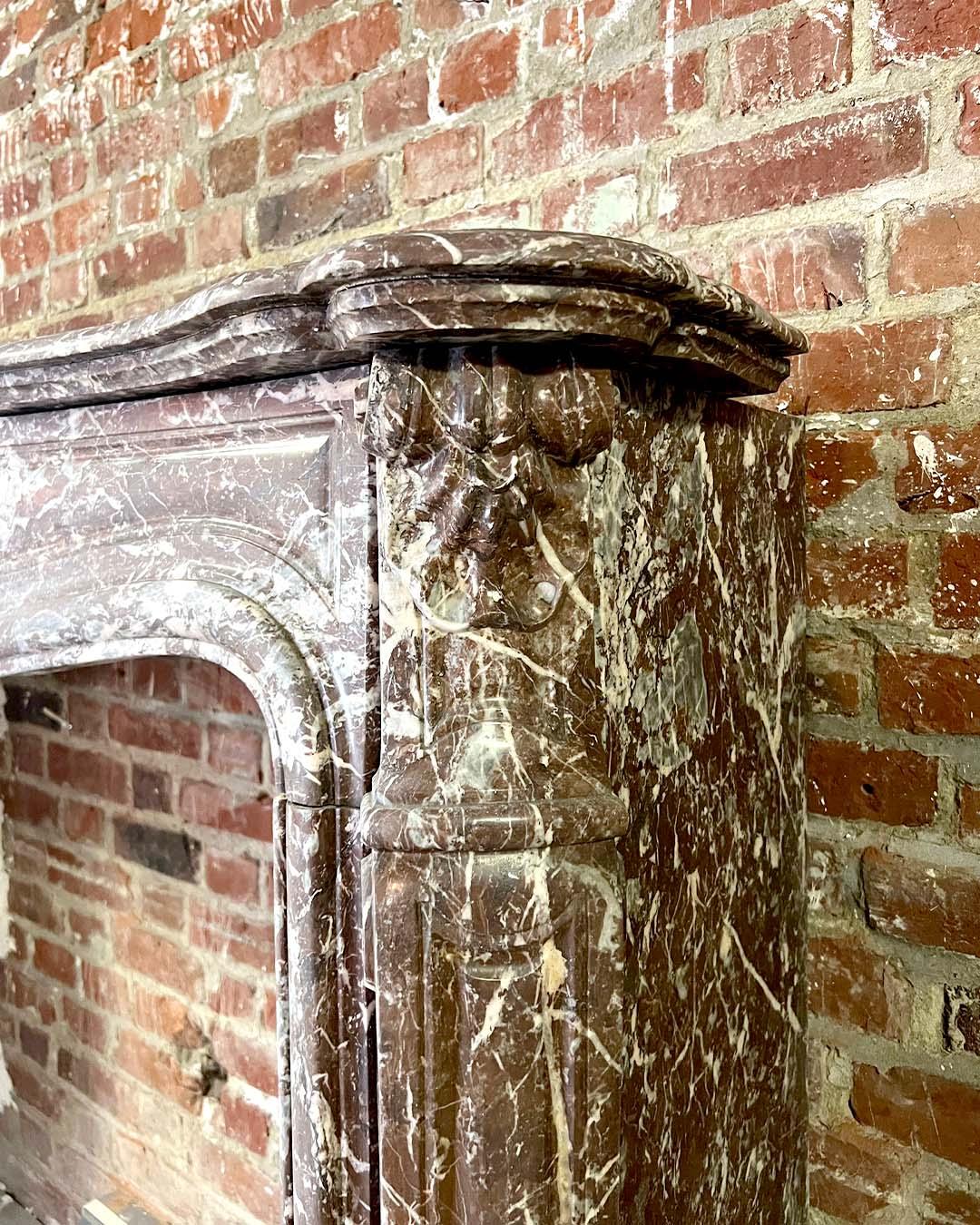Louis XV Style Red Marble Fireplace with Shell Motif, circa 19th Century For Sale 9