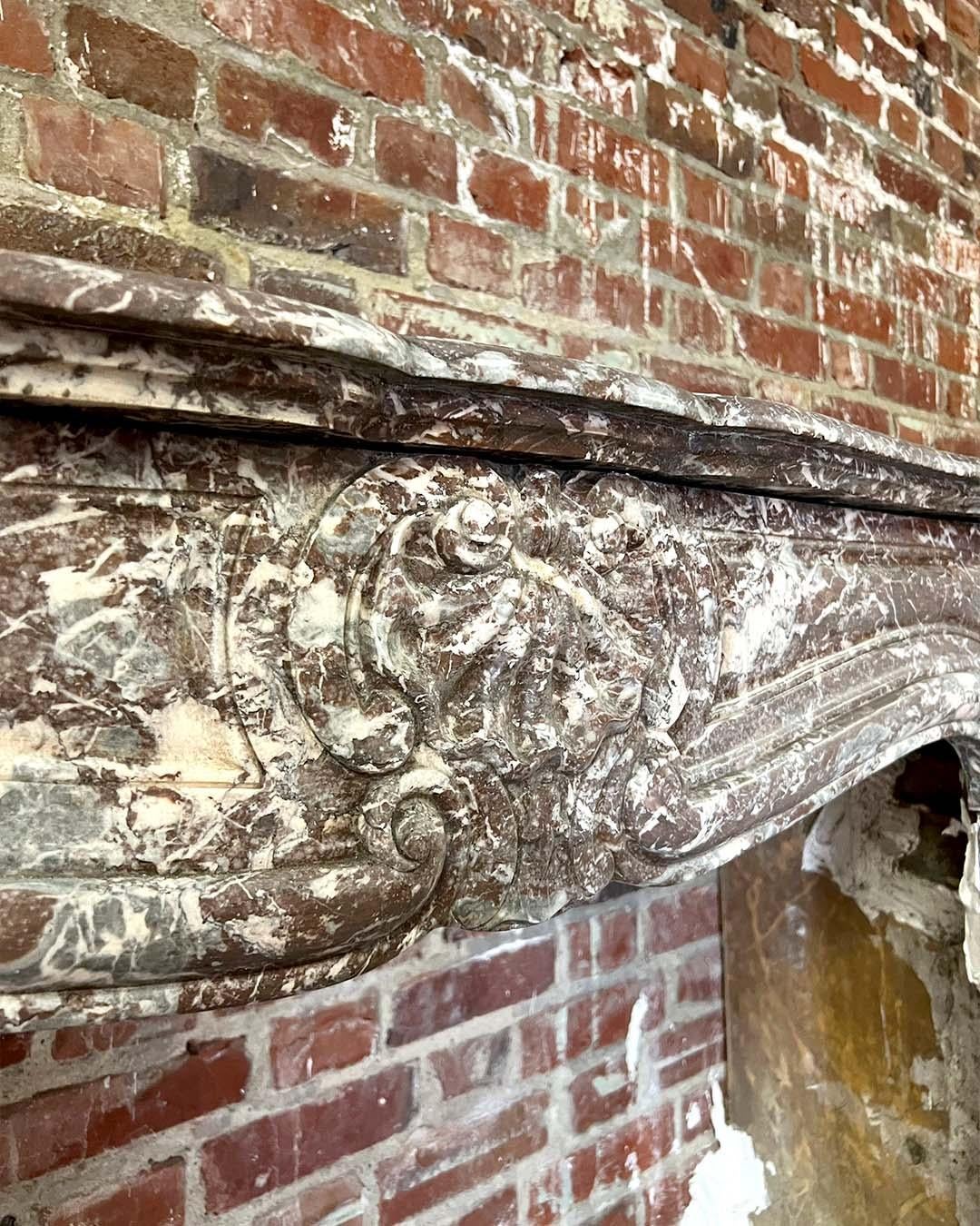 Louis XV Style Red Marble Fireplace with Shell Motif, circa 19th Century For Sale 3