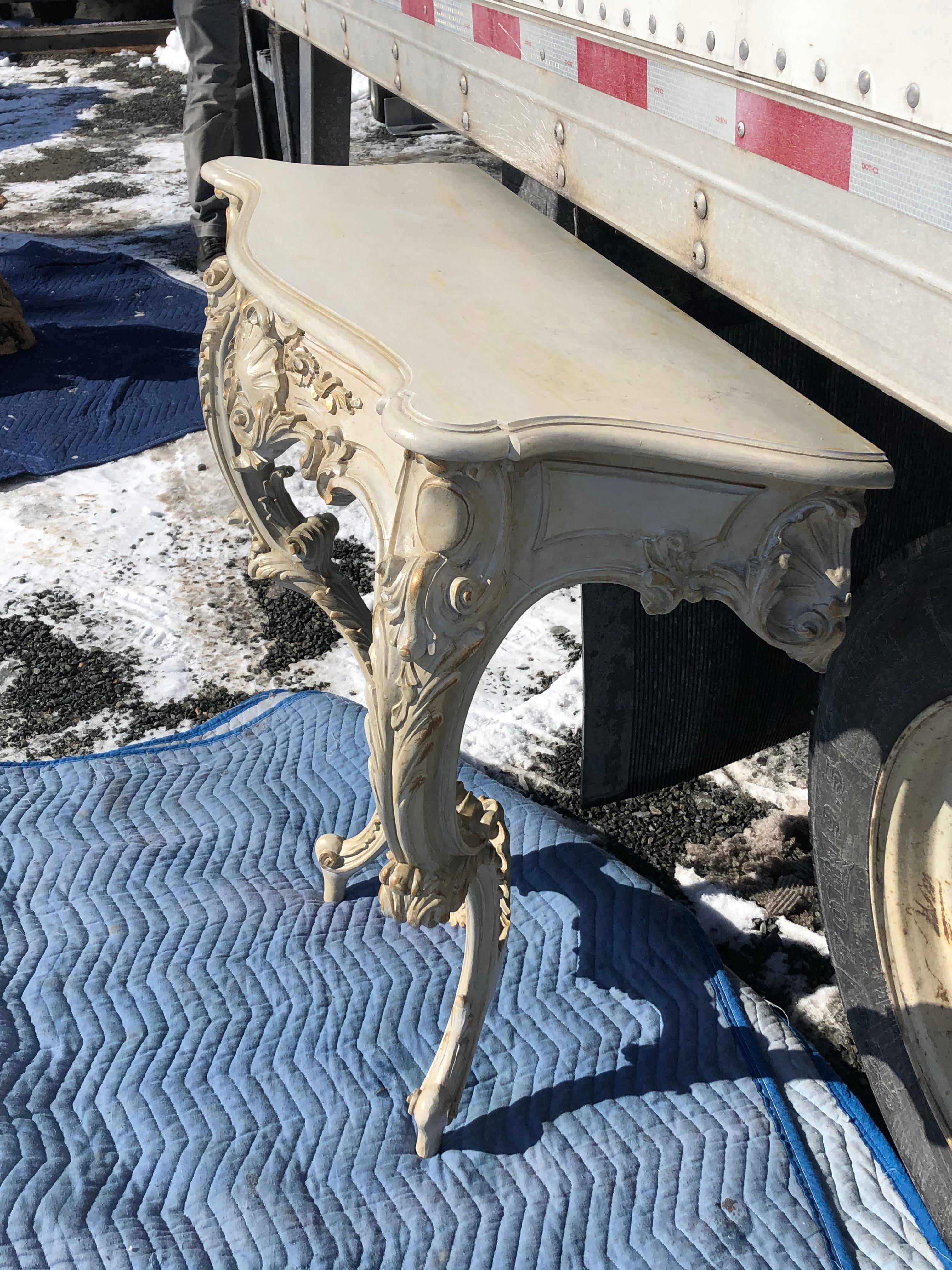 Louis XV Style Relief Carved Antiqued Ivory Painted Parcel-Gilt Console Table In Good Condition For Sale In Hopewell, NJ