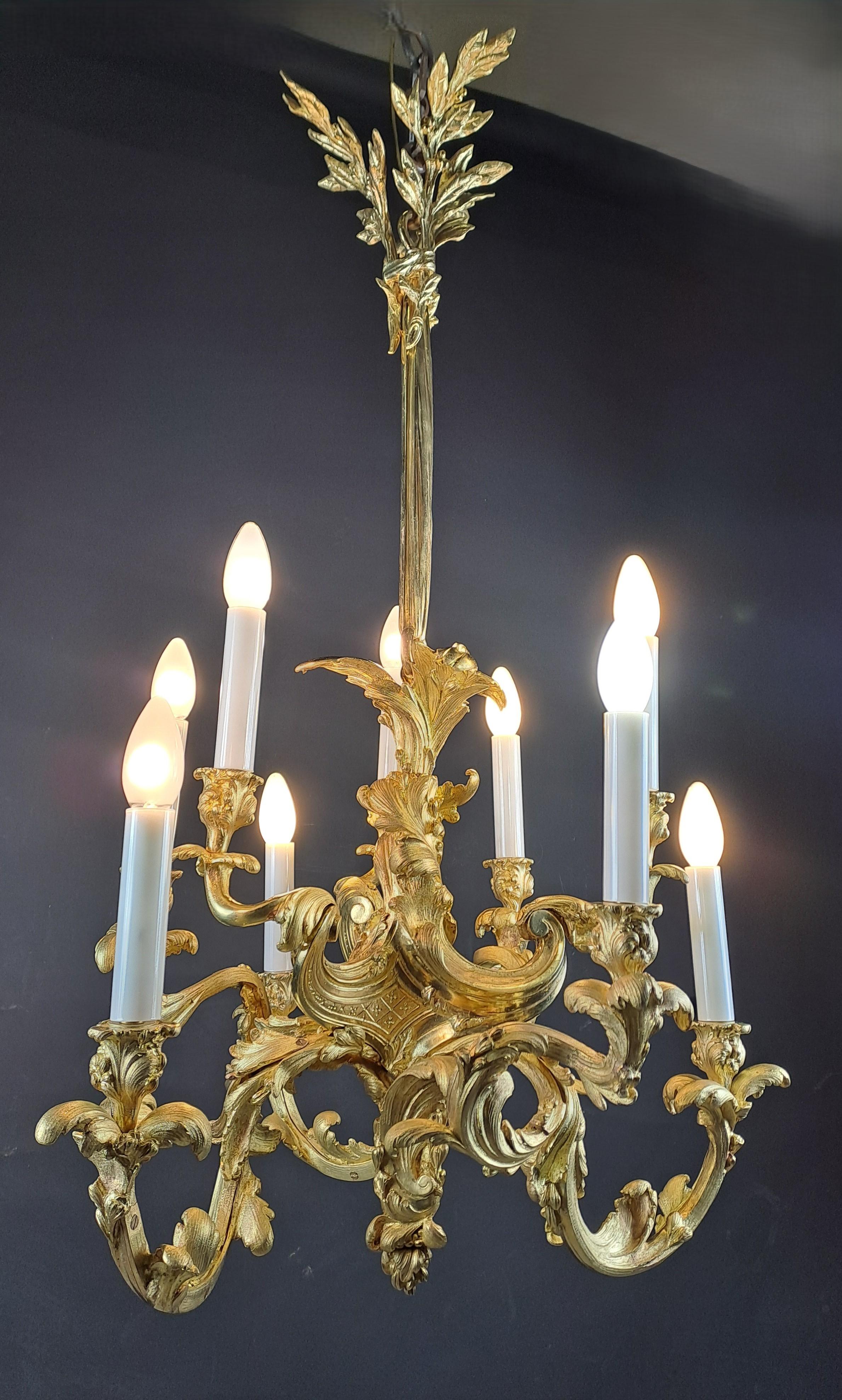 Araña Rocaille Estilo Luis XV En Bronce Dorado - 9 Luces en Bueno estado para la venta en BARSAC, FR
