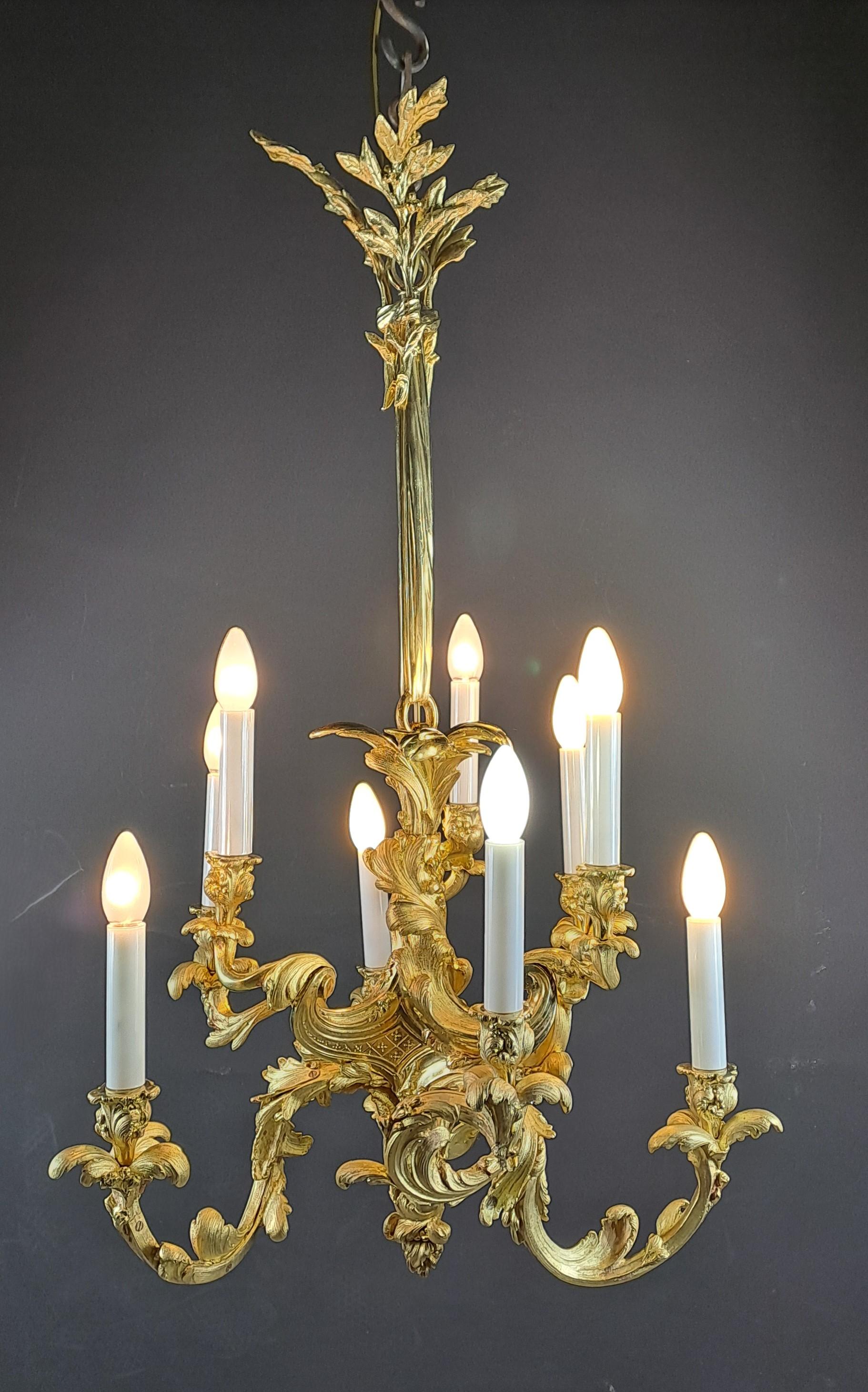 Araña Rocaille Estilo Luis XV En Bronce Dorado - 9 Luces en venta 1