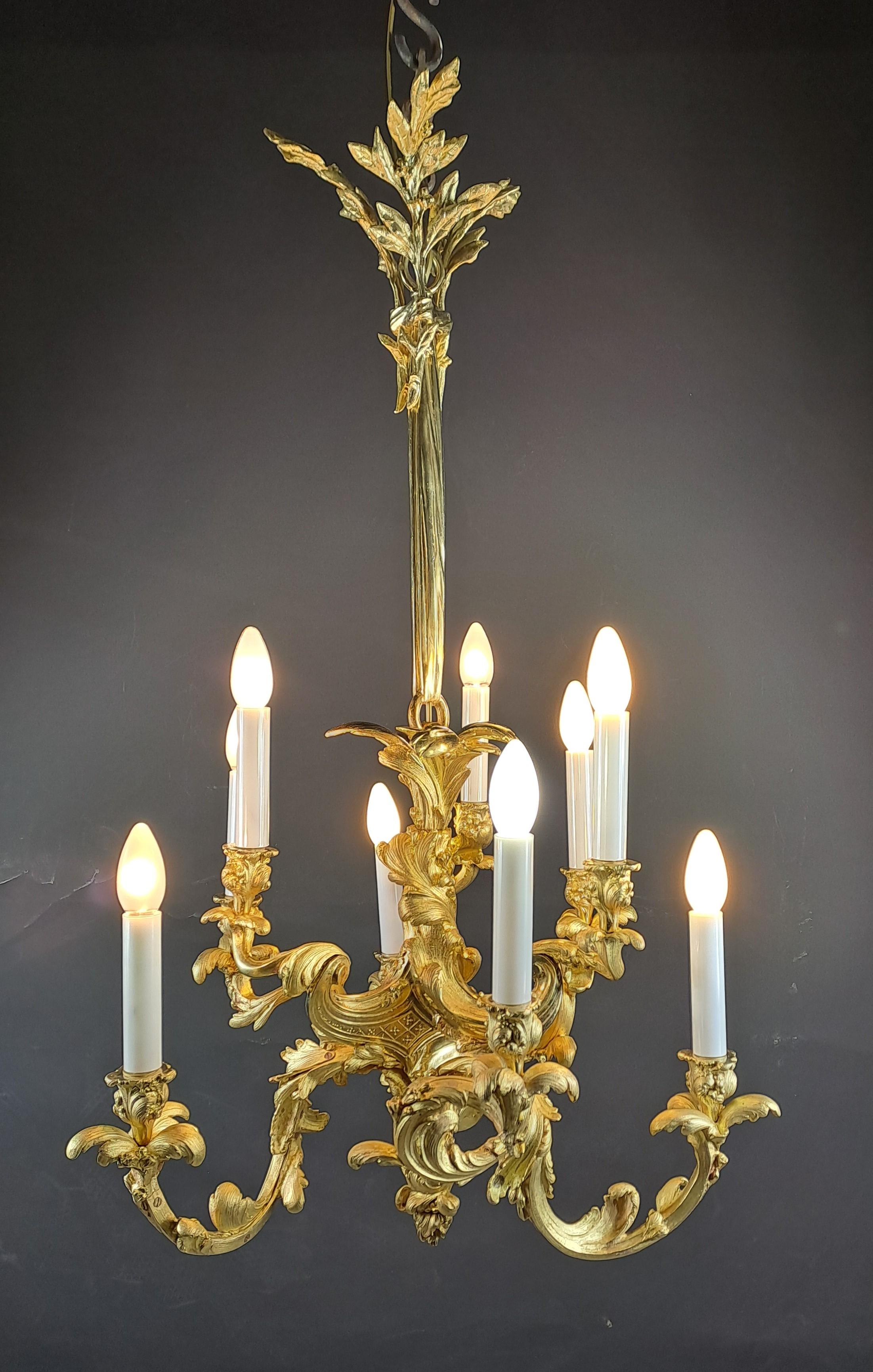 Araña Rocaille Estilo Luis XV En Bronce Dorado - 9 Luces en venta 2