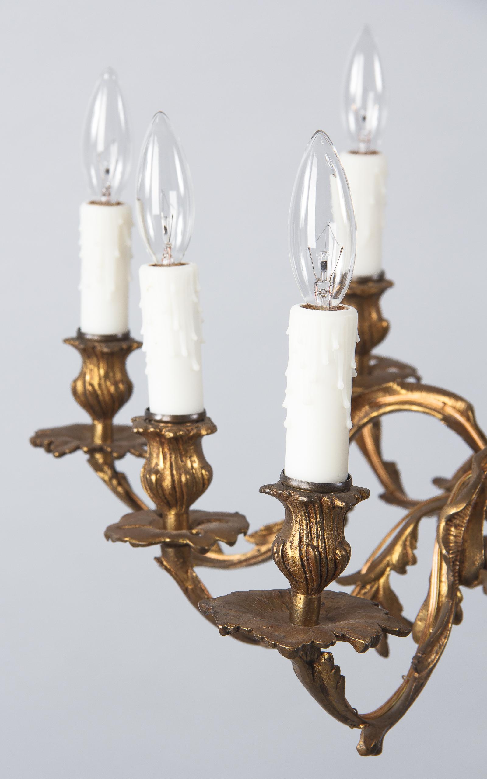 French Louis XV Style Rococo 10-Light Bronze Chandelier, Late 1800s