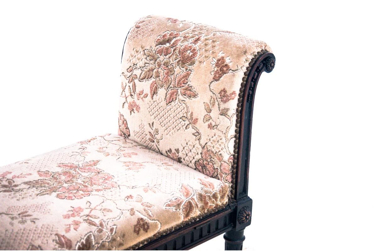 French Louis XV Style Seat, Mid. XX Century