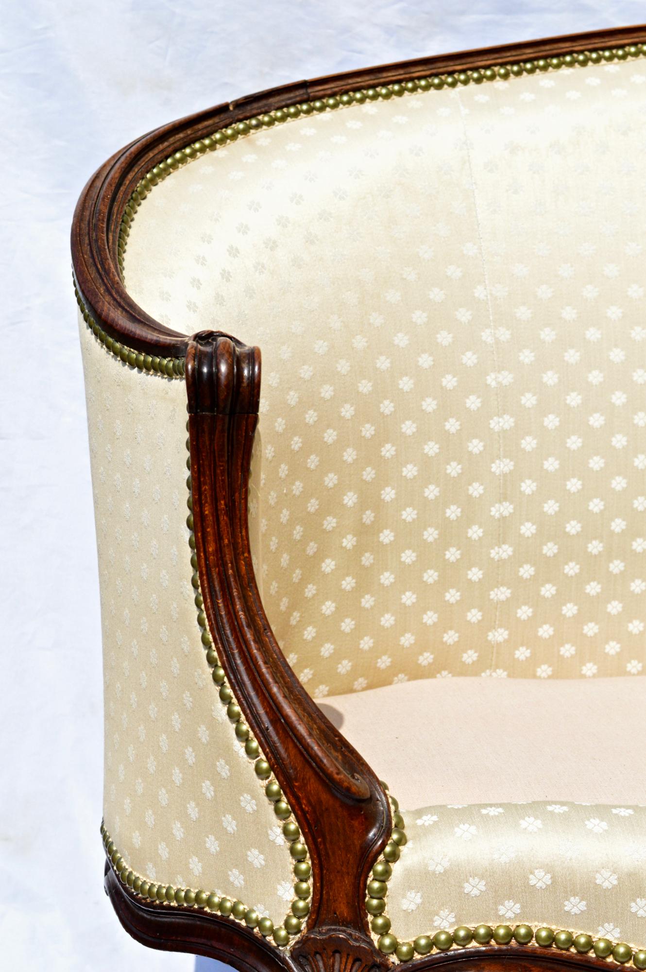 Silk Louis XV Style Settee / Canape of a Curvaceous Form