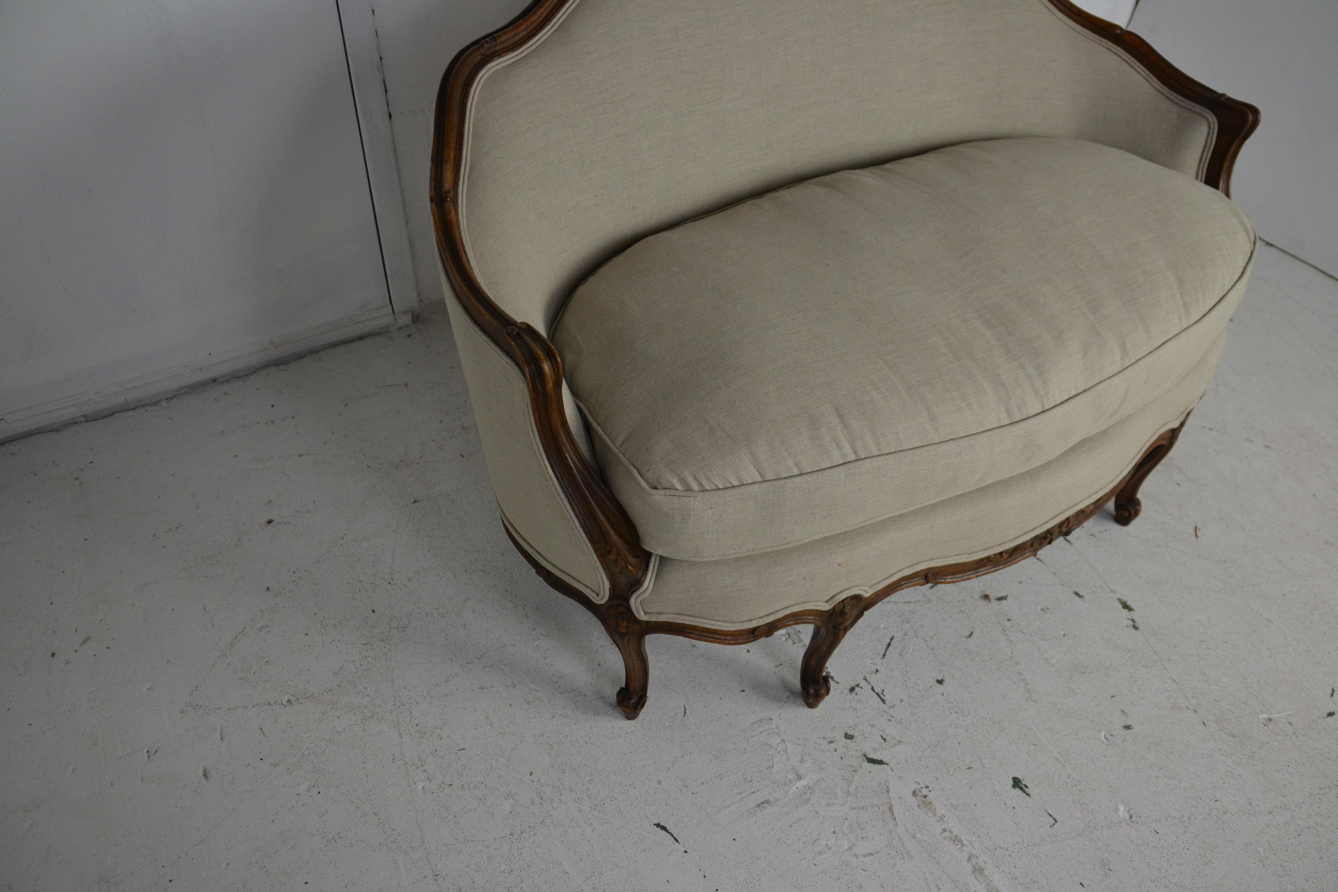 Louis XV Style Settee In Good Condition In Pomona, CA