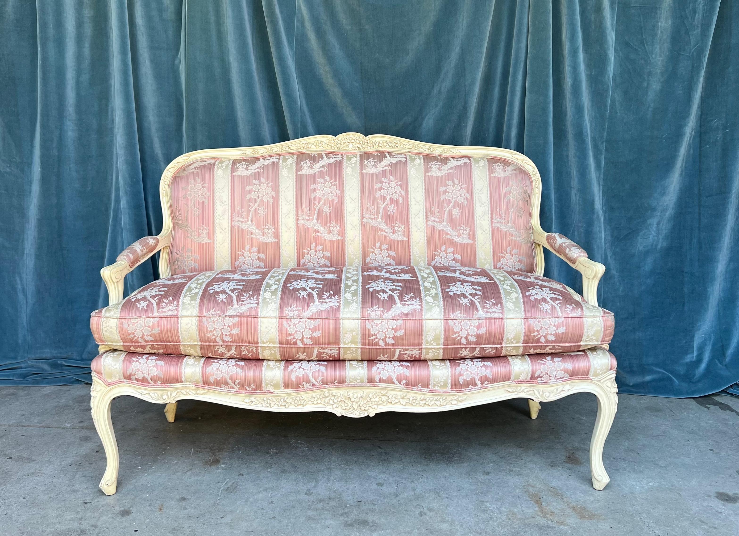 French Louis XV Style Settee with Painted Finish For Sale