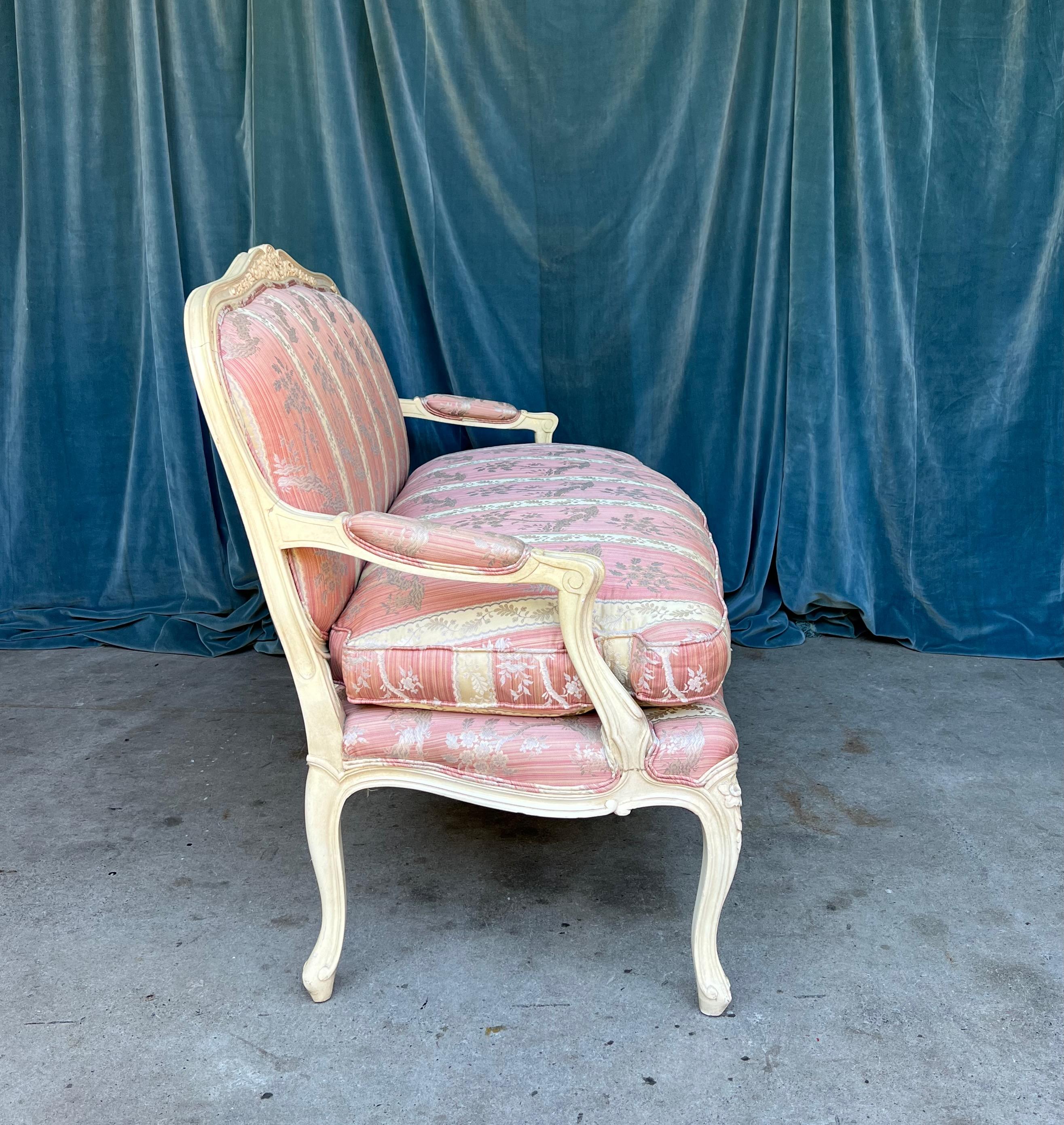 20th Century Louis XV Style Settee with Painted Finish For Sale