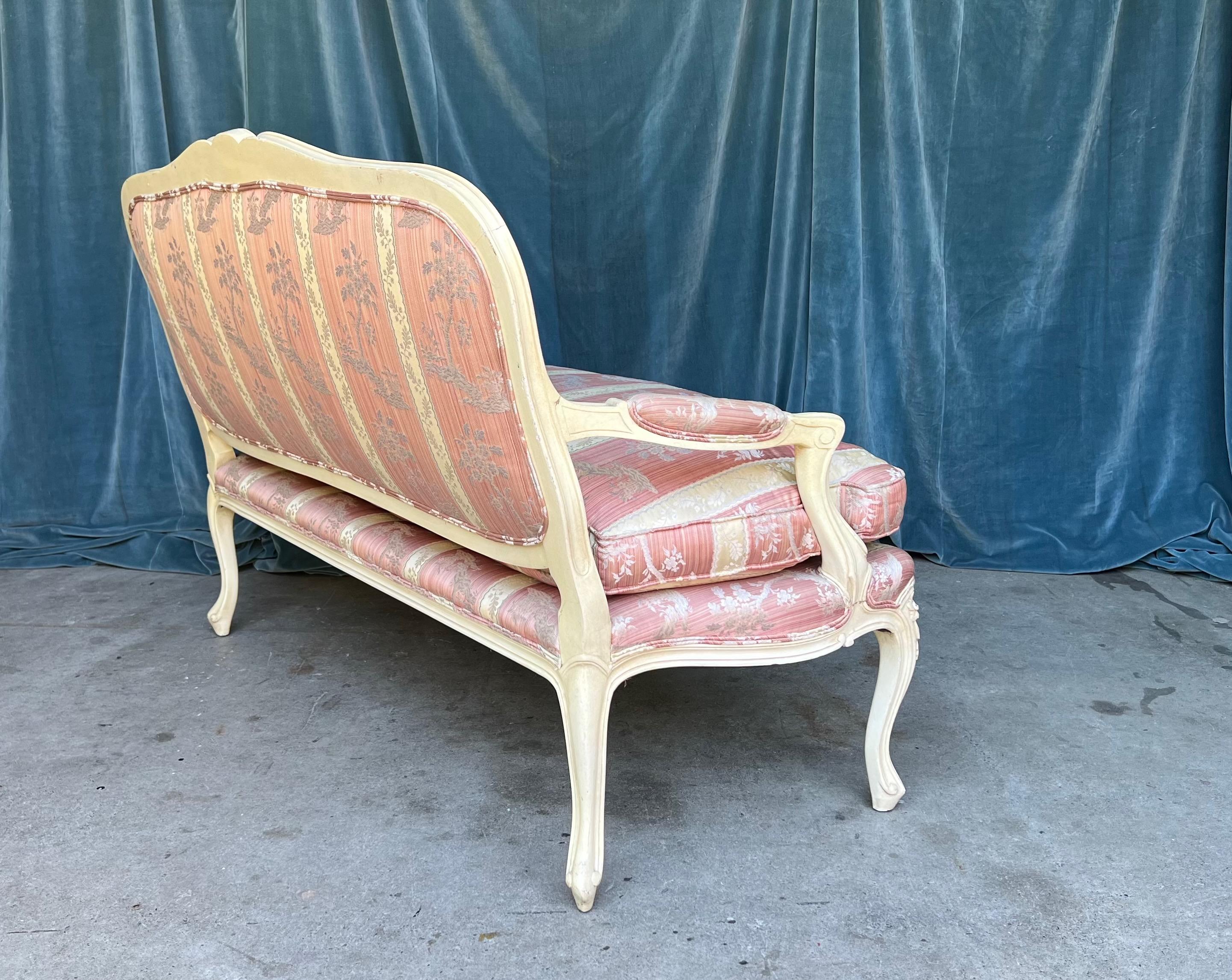 Louis XV Style Settee with Painted Finish For Sale 1