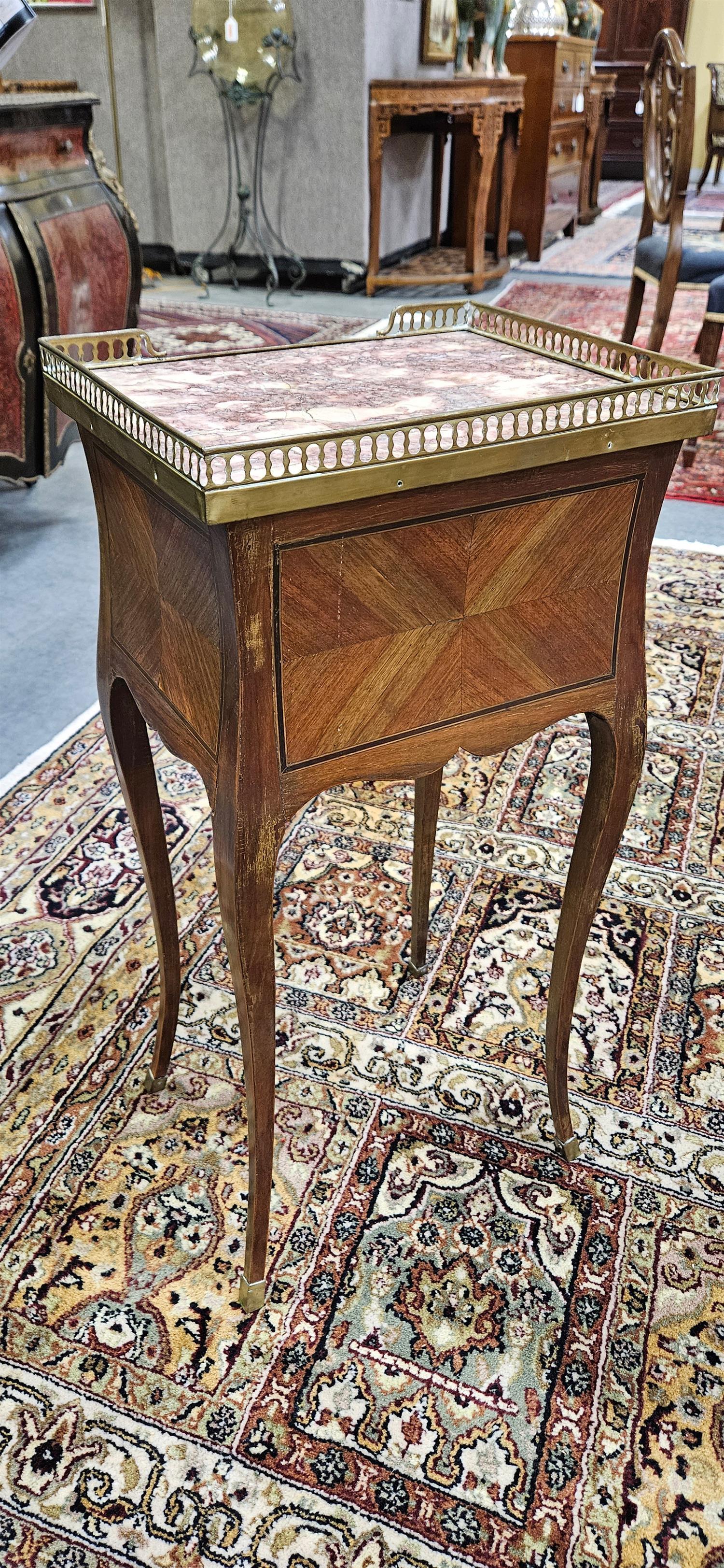 Louis XV Style Side Table Rouge Modeled Marble Top, 19th Century In Good Condition For Sale In Savannah, GA