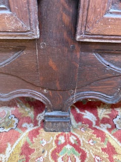 Sideboard im Stil Ludwigs XV. – Massive Eiche und Intarsien – 18. Jahrhundert
