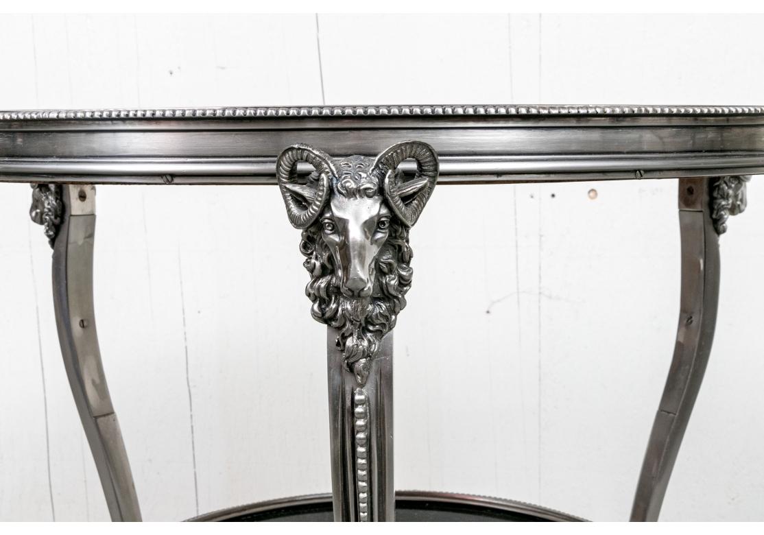 Table d'appoint de style Louis XV en bronze argenté et marbre noir de Belgique Gueridon en vente 9