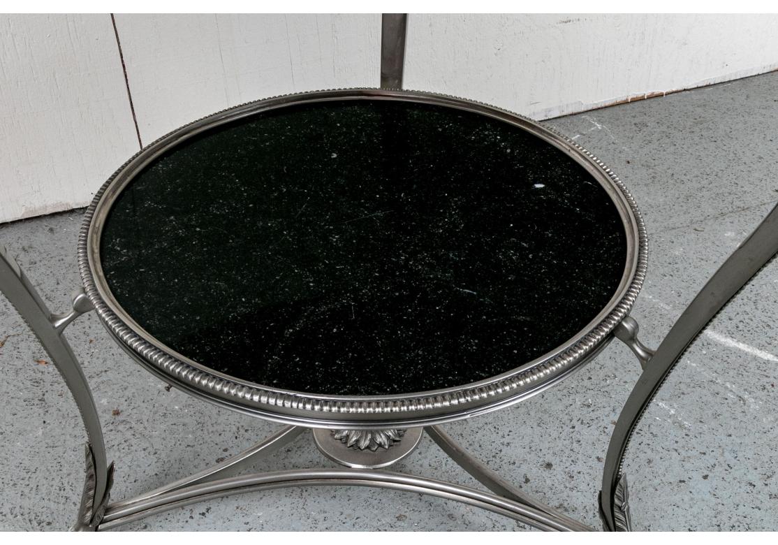 Table d'appoint de style Louis XV en bronze argenté et marbre noir de Belgique Gueridon en vente 3