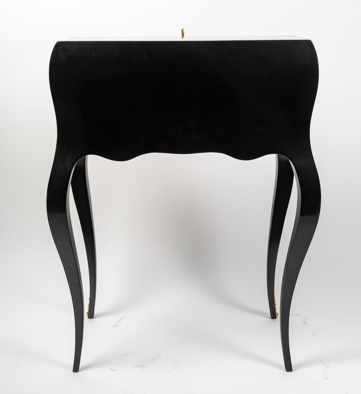 Louis XV Style Sloping Desk in Lacquer and Gilt Bronze. For Sale 4