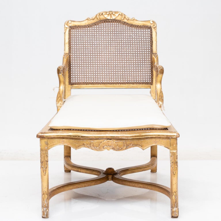 Louis XV Style Small Chaise Lounge For Sale at 1stdibs