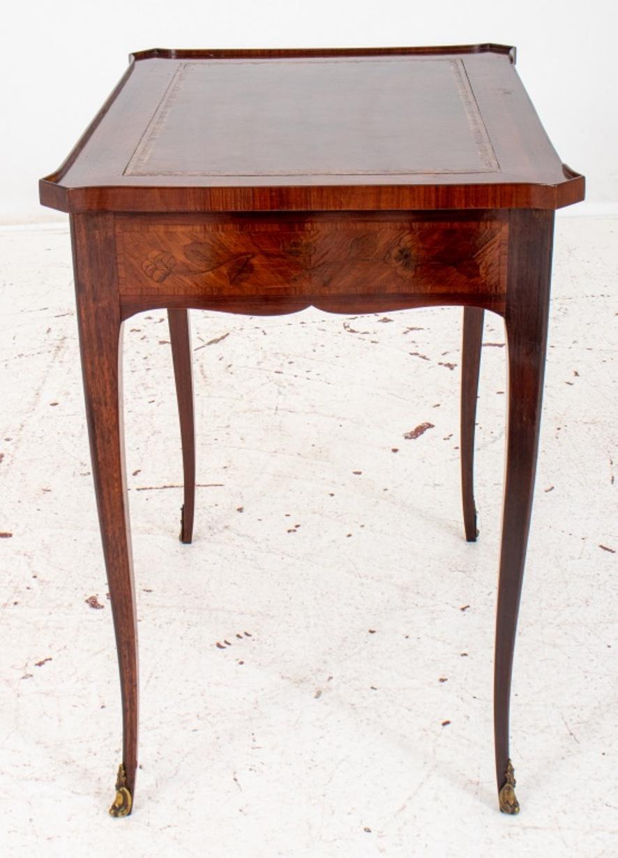 Louis XV Style Small Writing Table, 19th C For Sale 1