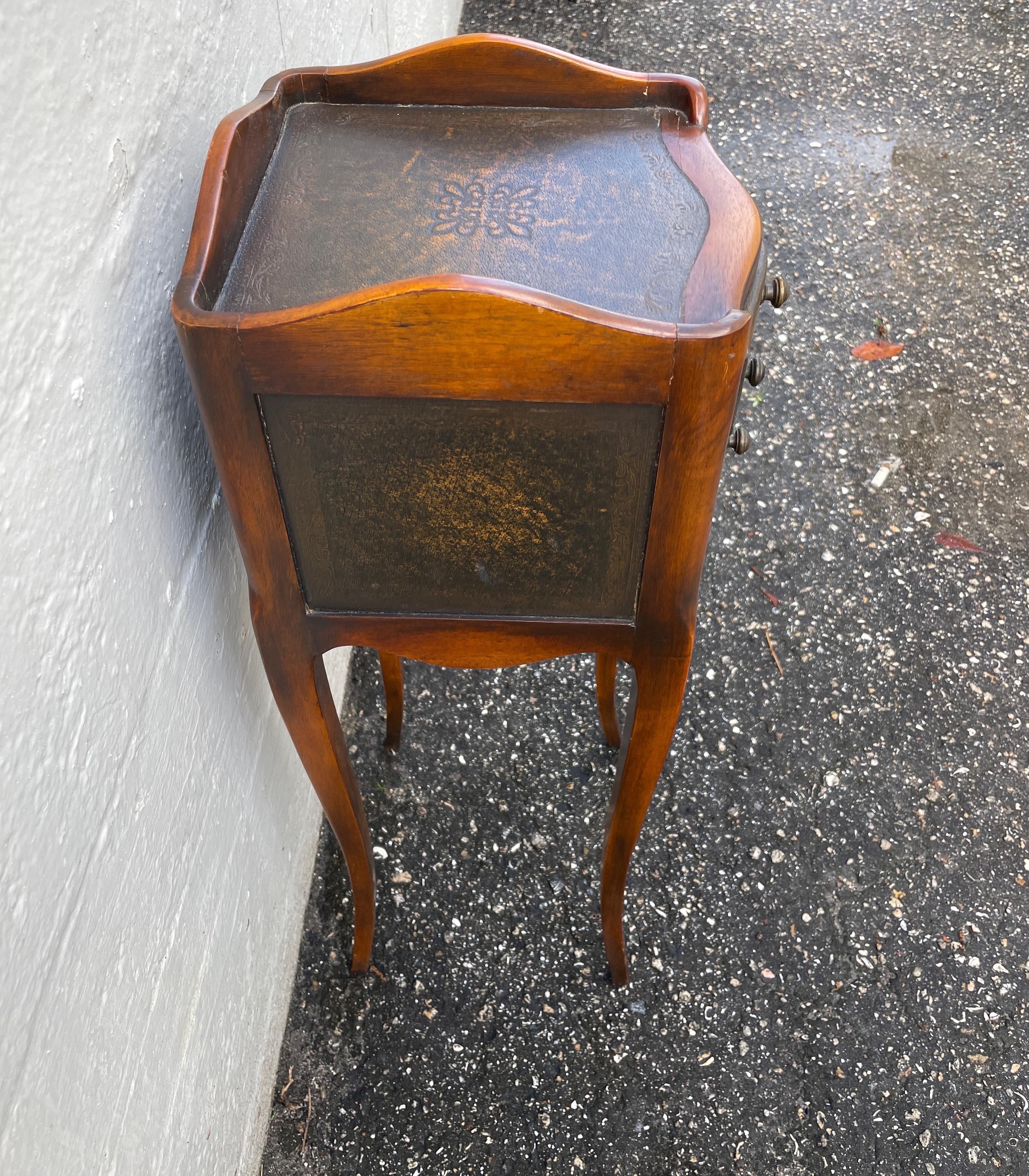 Louis XV Style Three Drawer Side Table by Theodore Alexander In Good Condition In West Palm Beach, FL