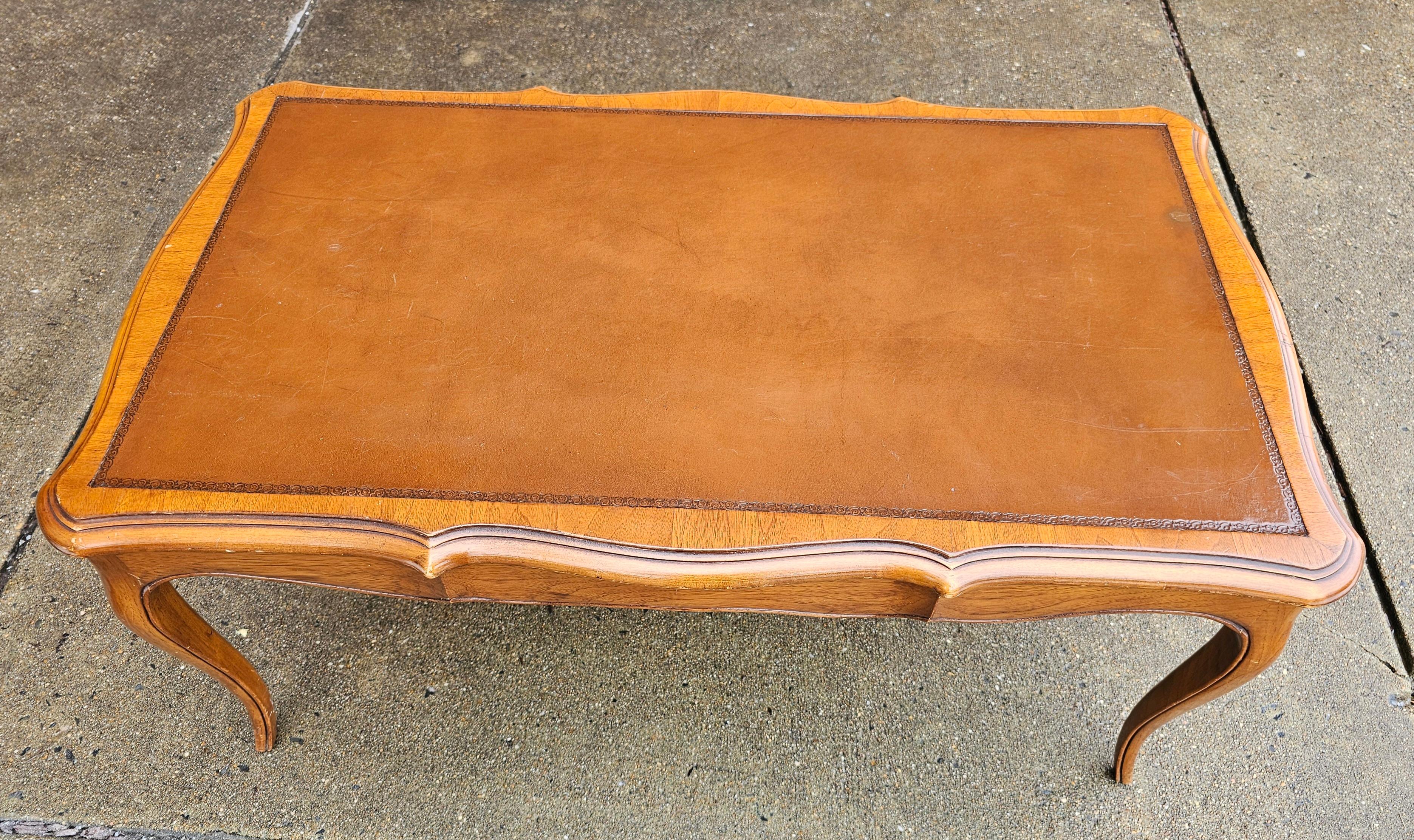 W & J Sloane Louis XV Style Tooled Leather Inset Top Walnut Coffee Table In Good Condition For Sale In Germantown, MD