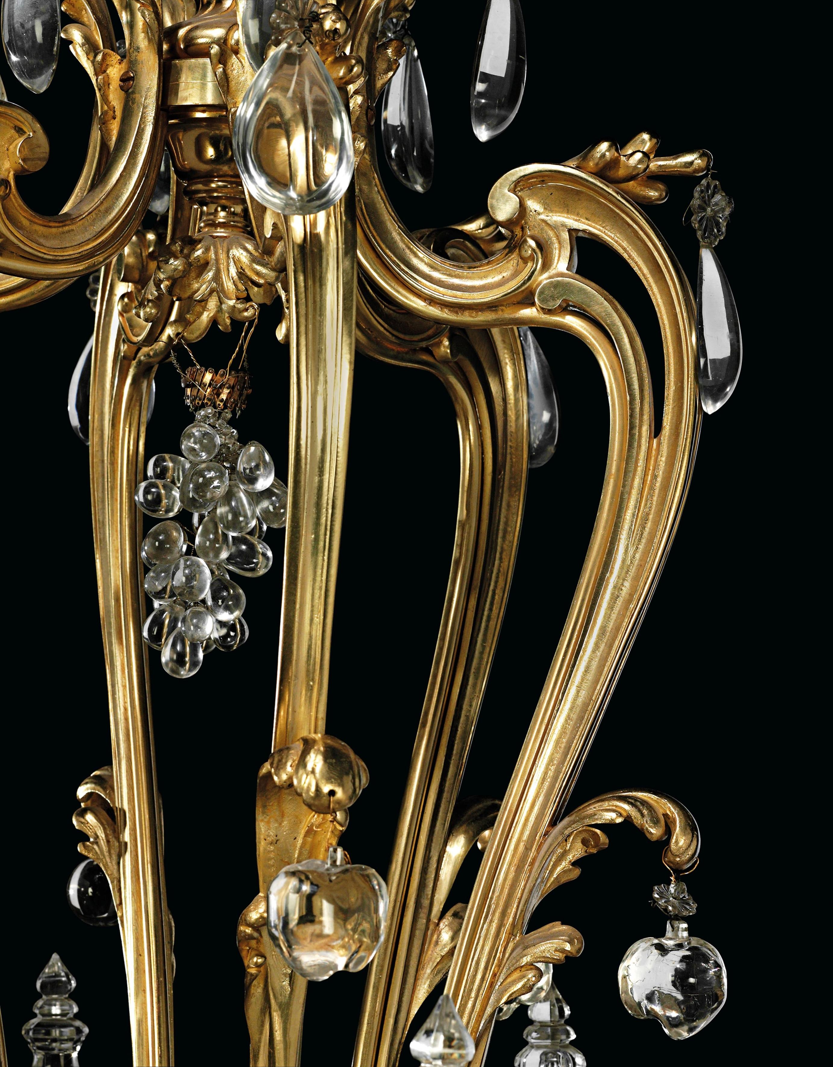 French Louis XV Style Twelve-Light Rock Crystal and Gilt-Bronze Chandelier, circa 1850 For Sale