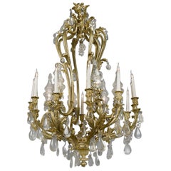 Lustre de style Louis XV à douze lumières en cristal de roche et bronze doré, vers 1850