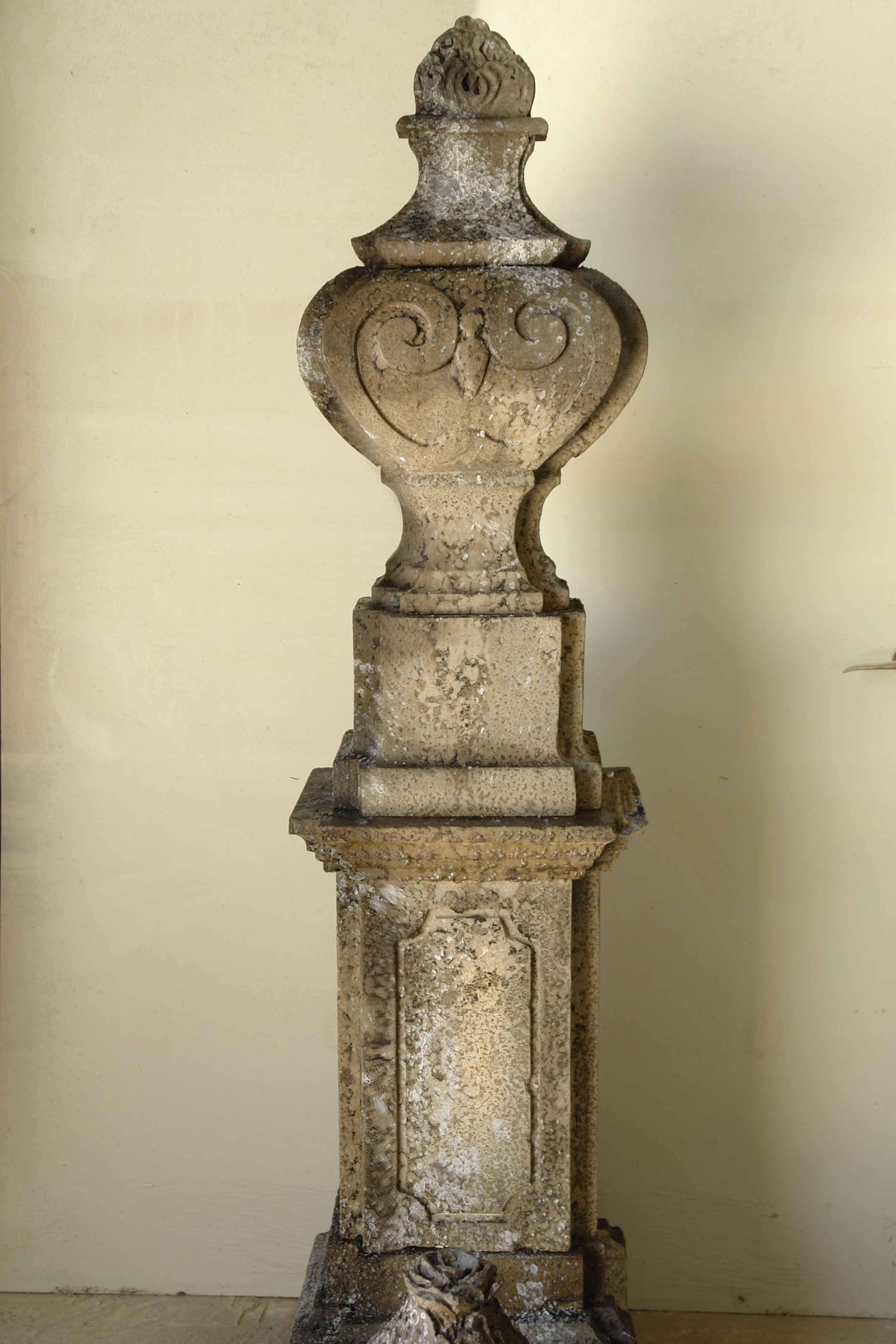 A pair of Louis XV style urns and pedestals, hand-carved in pure limestone from France.
Excellent quality of Art work, Louis XV sculptures on the front and sides of the urns dit 