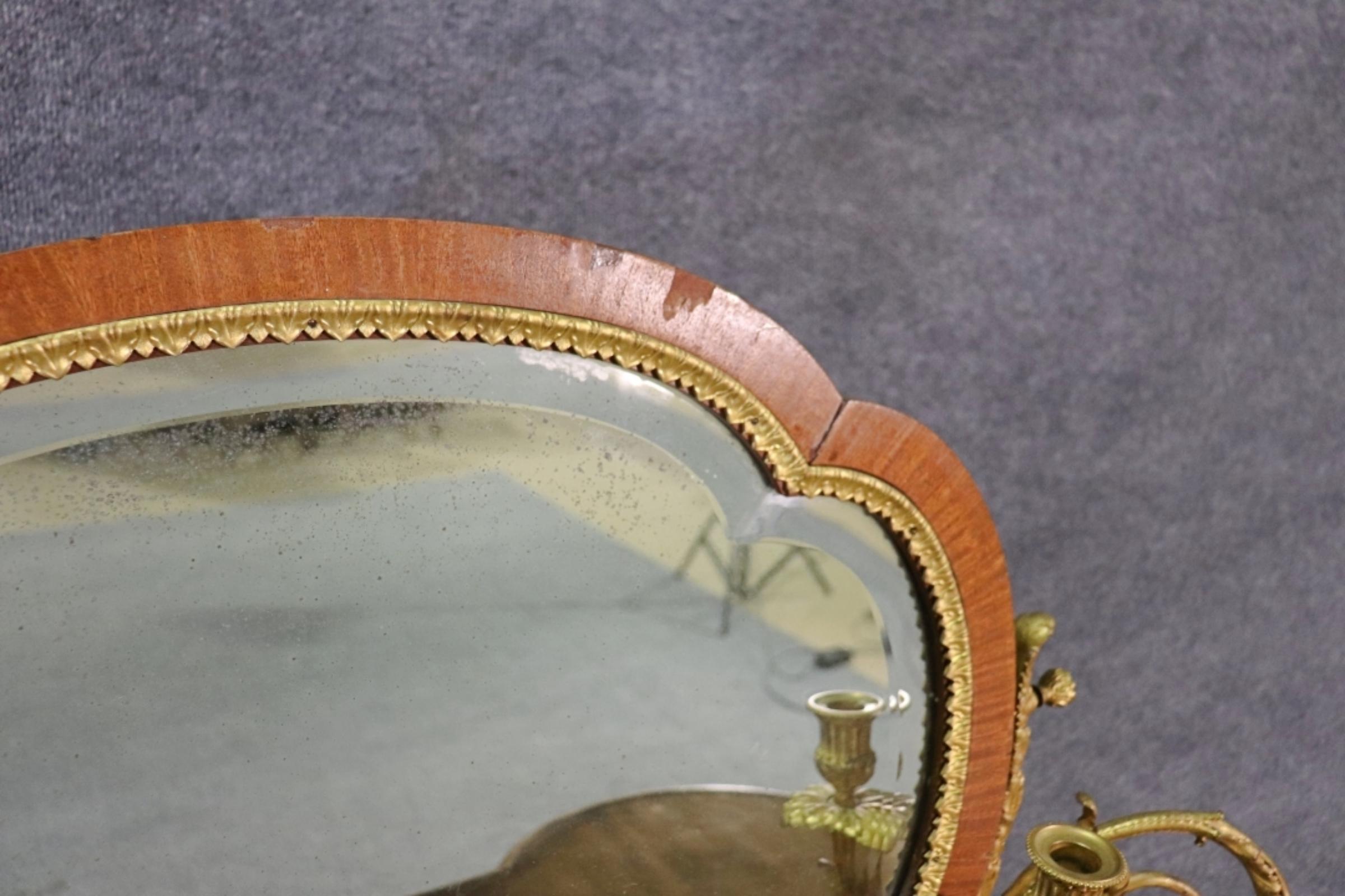 Louis  Meuble-lavabo de style XV avec miroir en bronze  & Frame Manner Maison Forest en vente 1