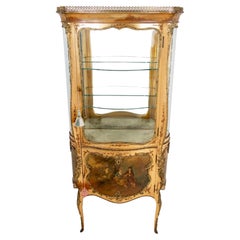 Vernis Martin-Vitrine im Louis-XV-Stil