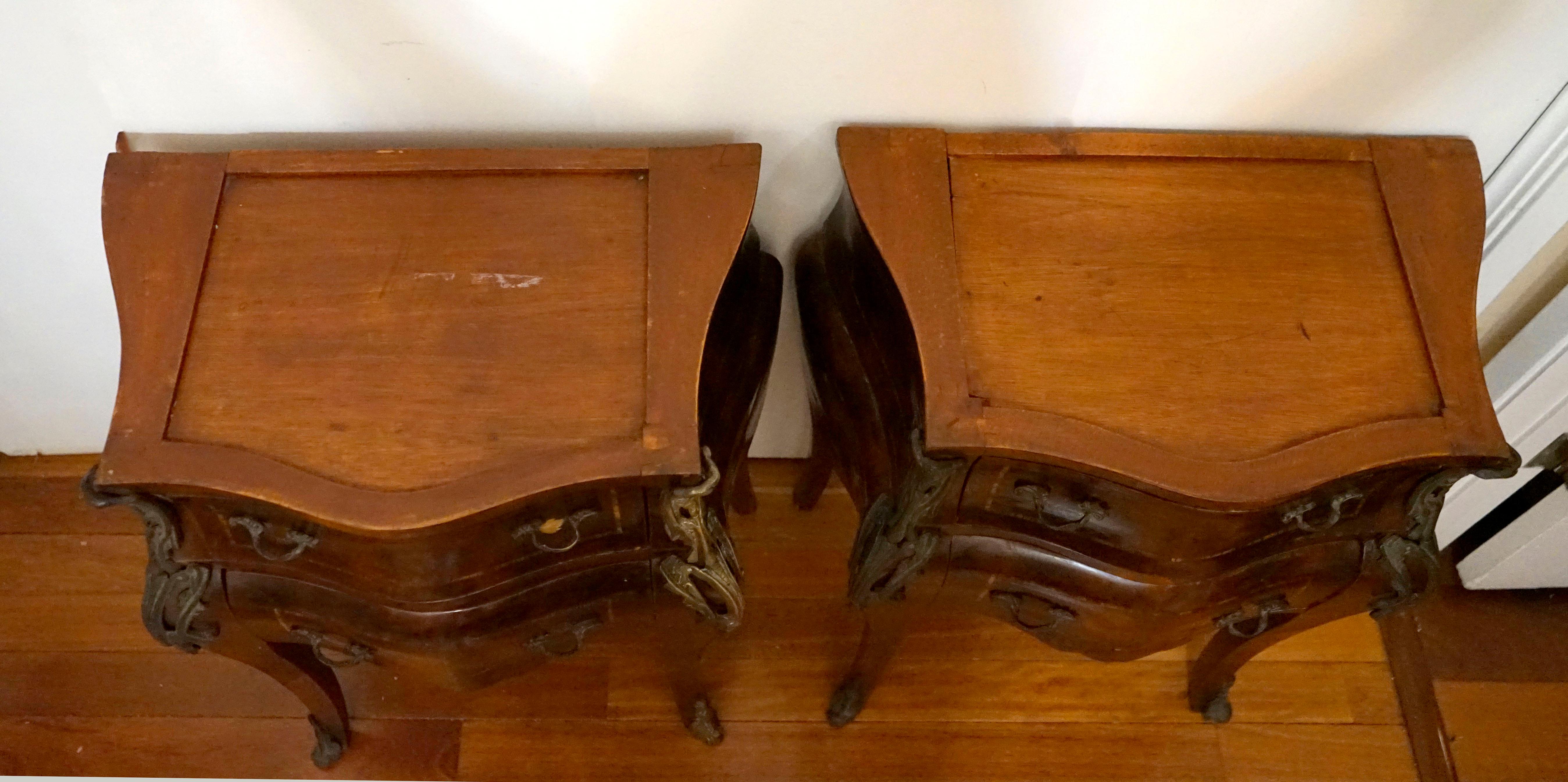 Egyptian Louis XV Style Vintage Pair of Ormolu Parquetry 1950s Nightstands For Sale