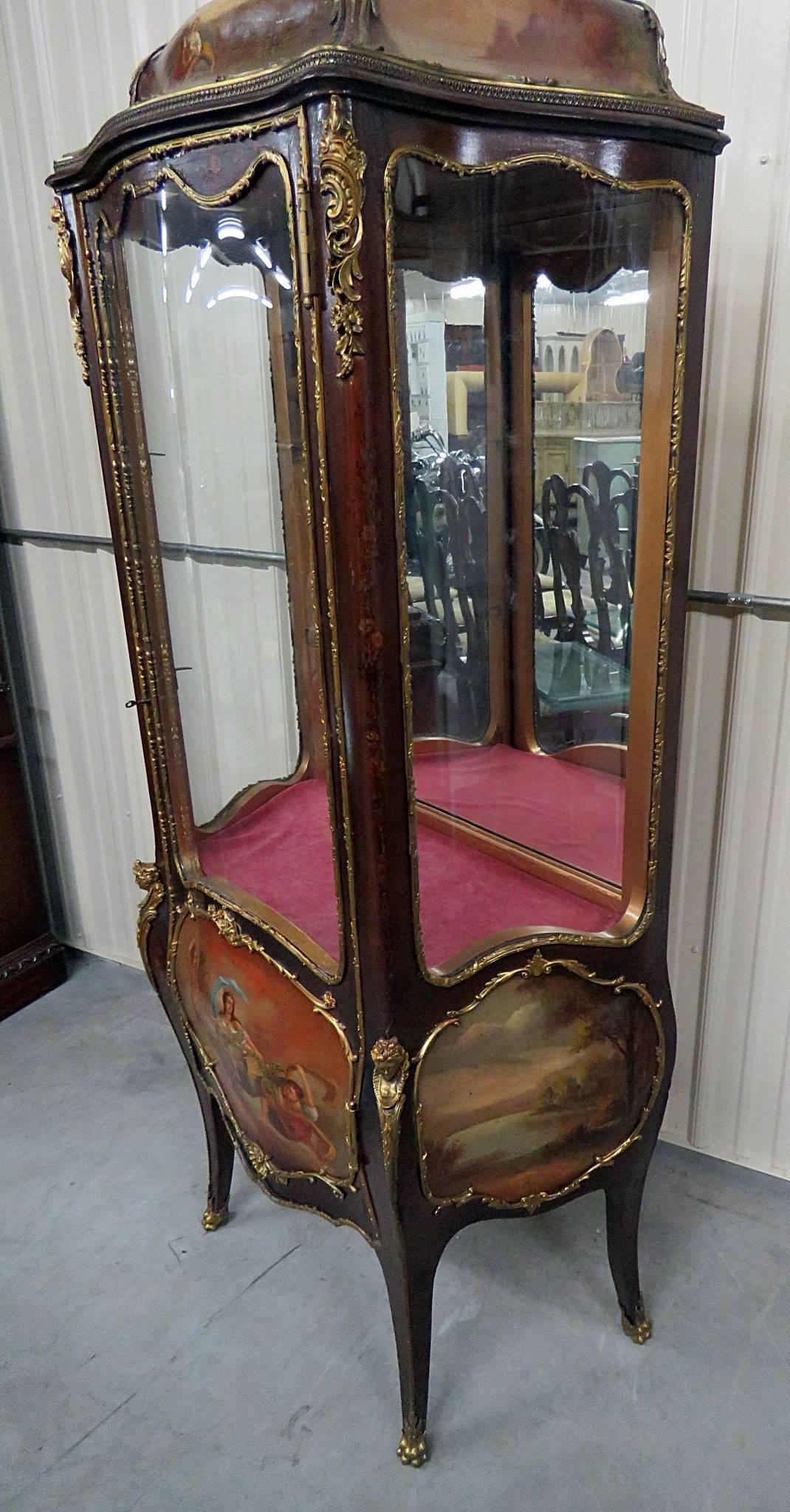 French Fine Vernis Martin Rococo Louis XV Style Vitrine in the Manner of Linke