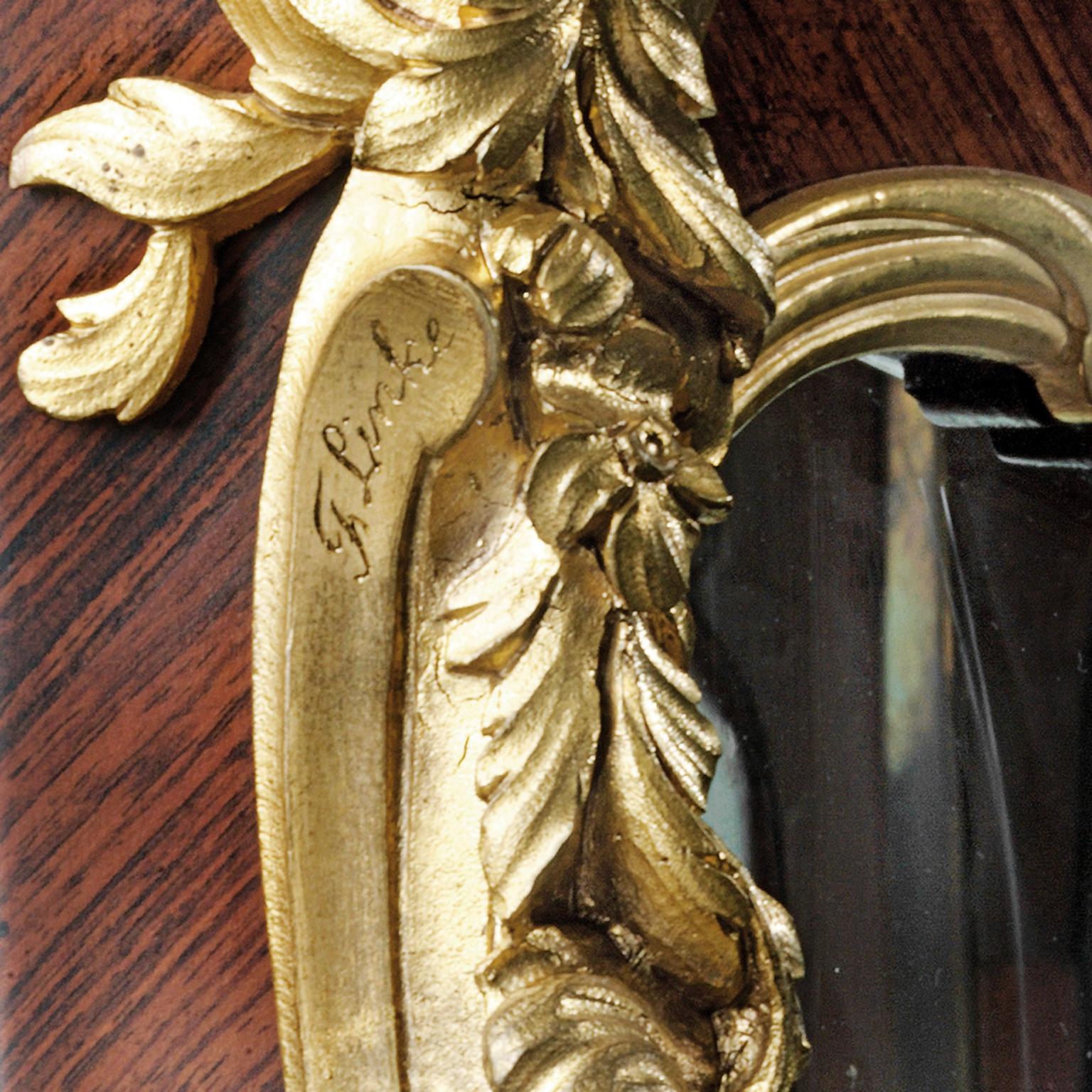 Bronze Vitrine de style Louis XV avec panneaux Vernis Martin par Franois Linke, vers 1900 en vente