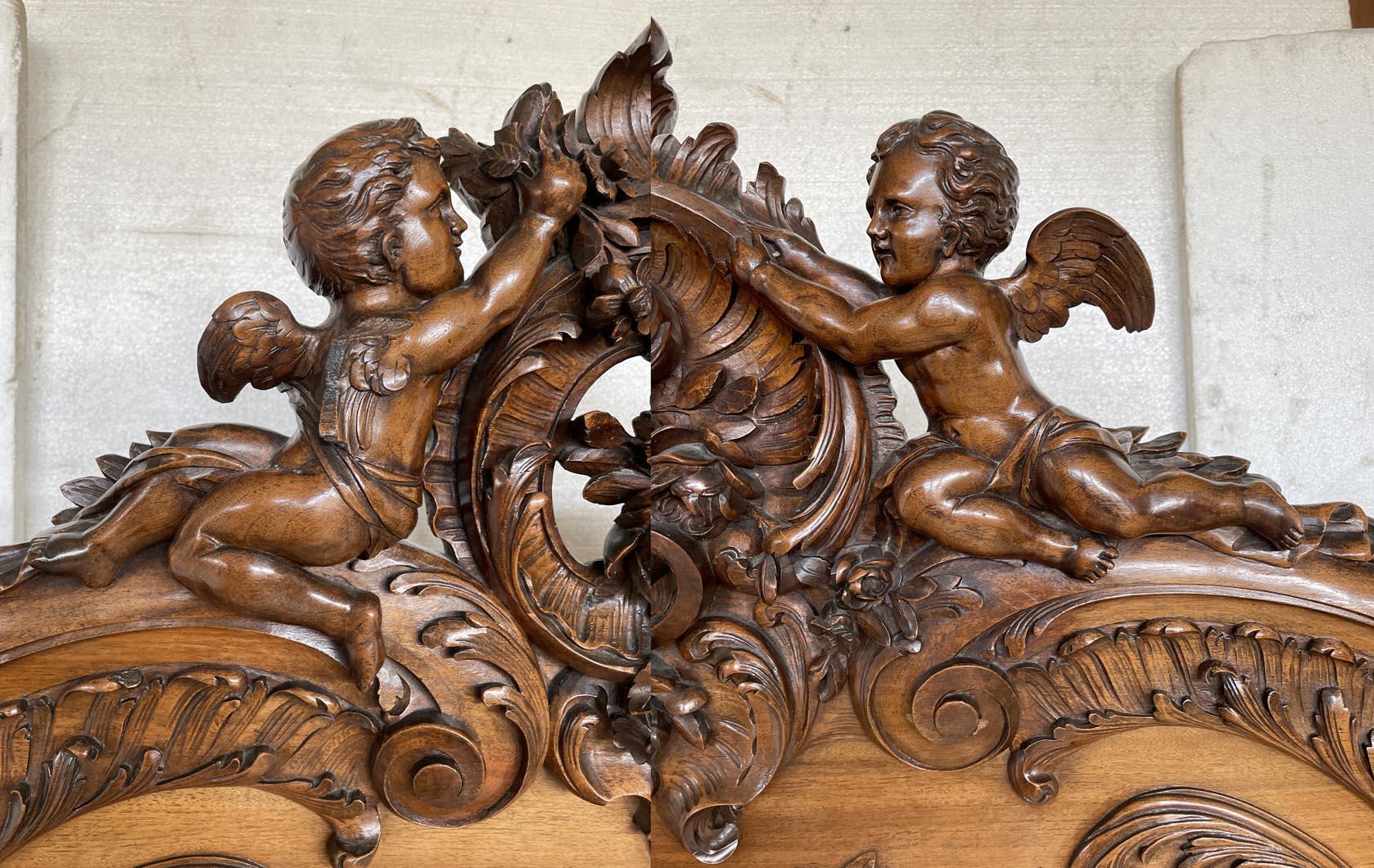 Louis XV style walnut bedroom For Sale 3