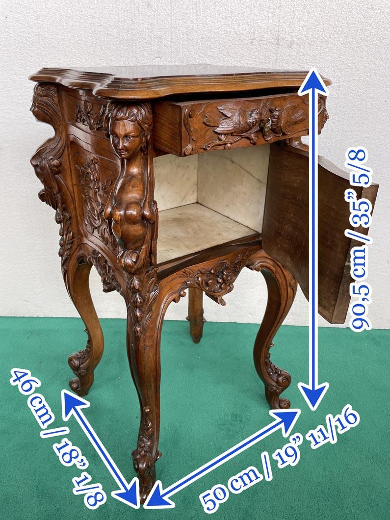 Louis XV style walnut bedroom For Sale 9