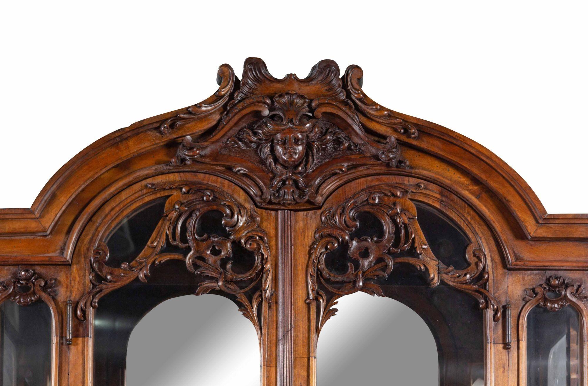 Louis XV Style Walnut Buffet Deux Corps with Mirrored Back, France, Mid-19th C. In Good Condition For Sale In Los Angeles, CA