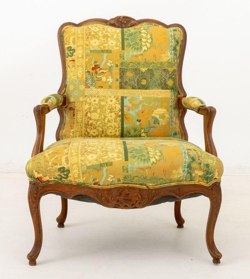 20th Century Louis XV Style Walnut Fauteuils, Pair For Sale