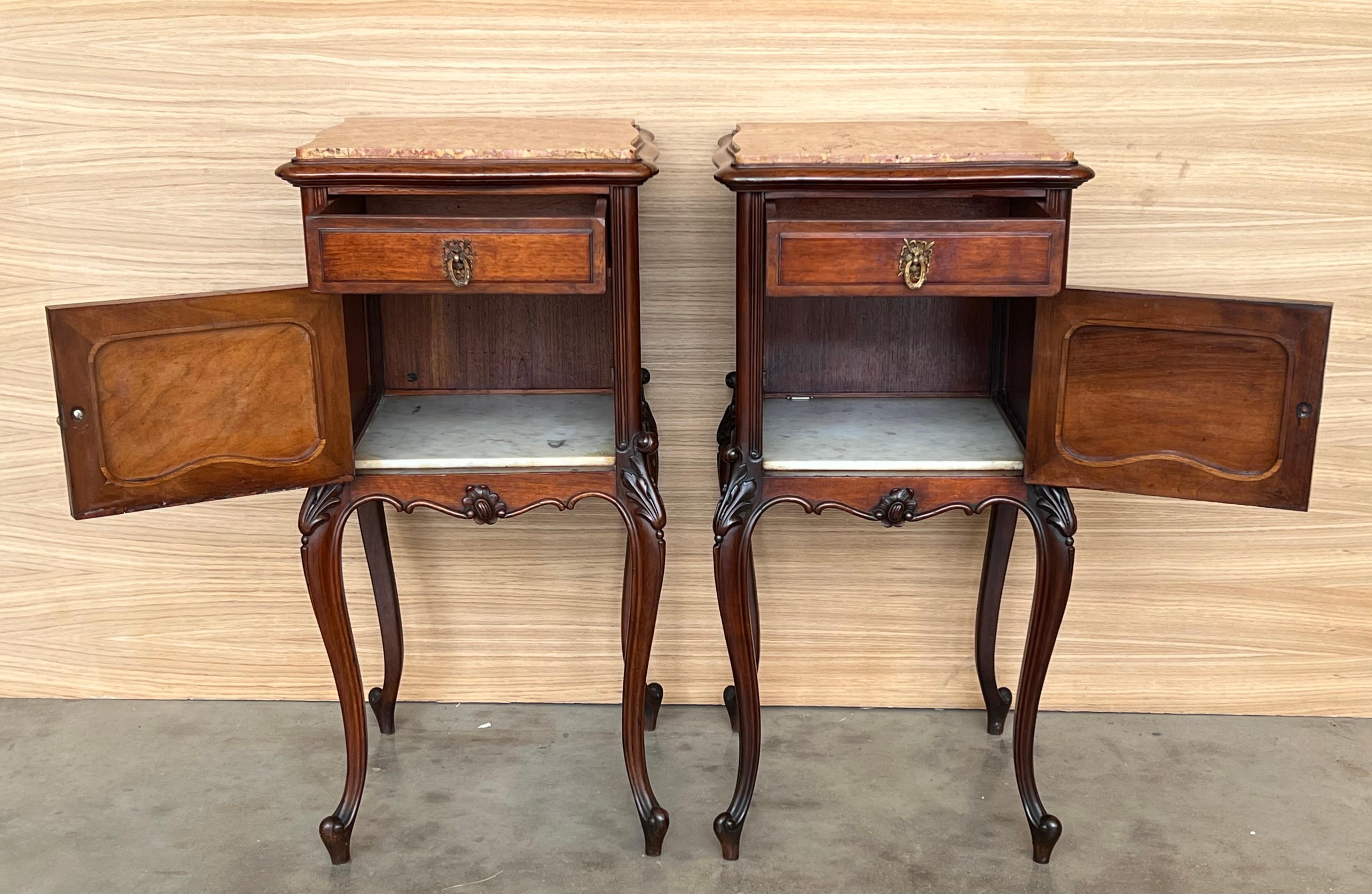 Louis XV Style Walnut Nightstands with Marble Top, 1930s, Set of 2 For Sale 4