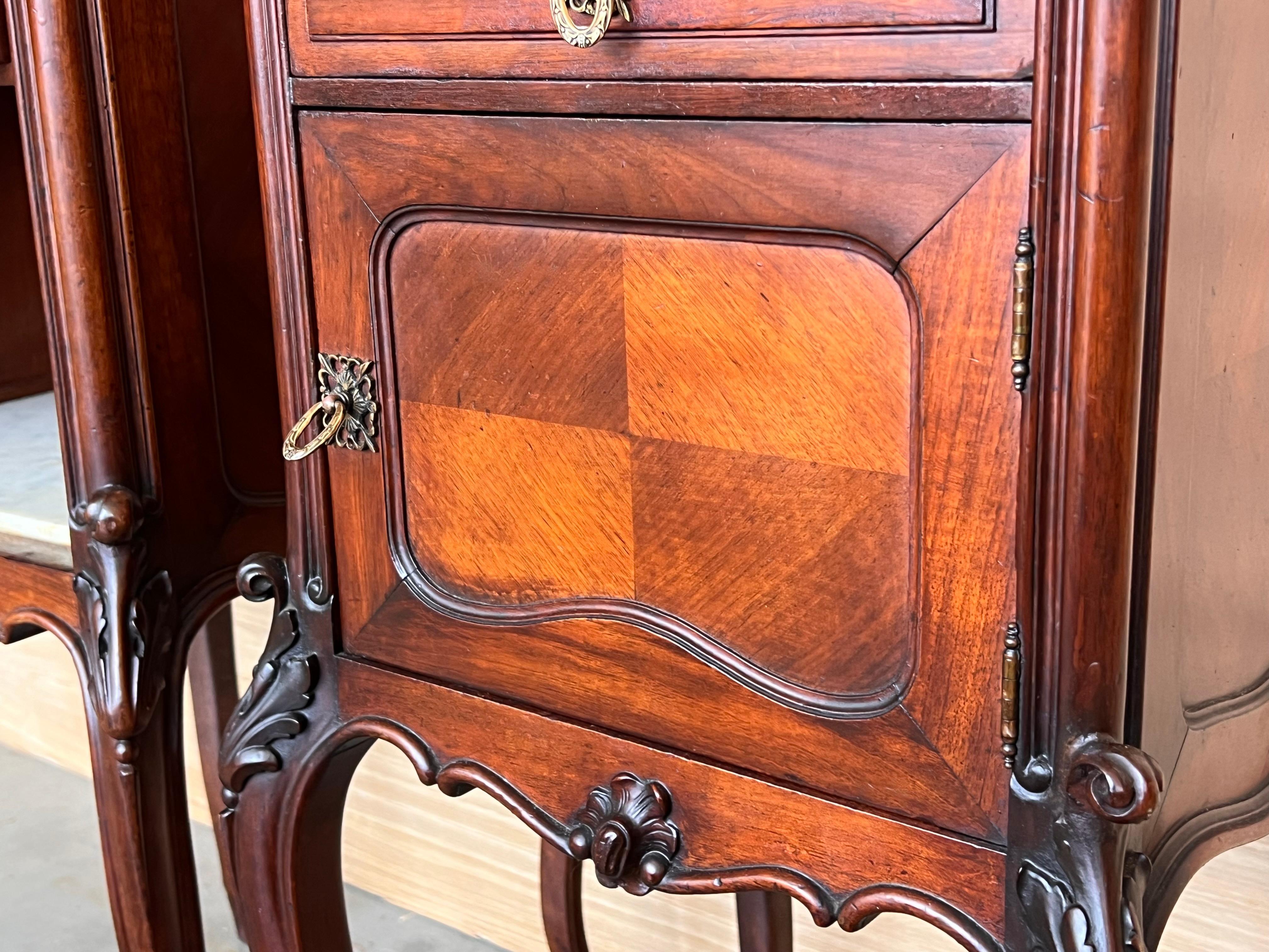 Louis XV Style Walnut Nightstands with Marble Top, 1930s, Set of 2 For Sale 9