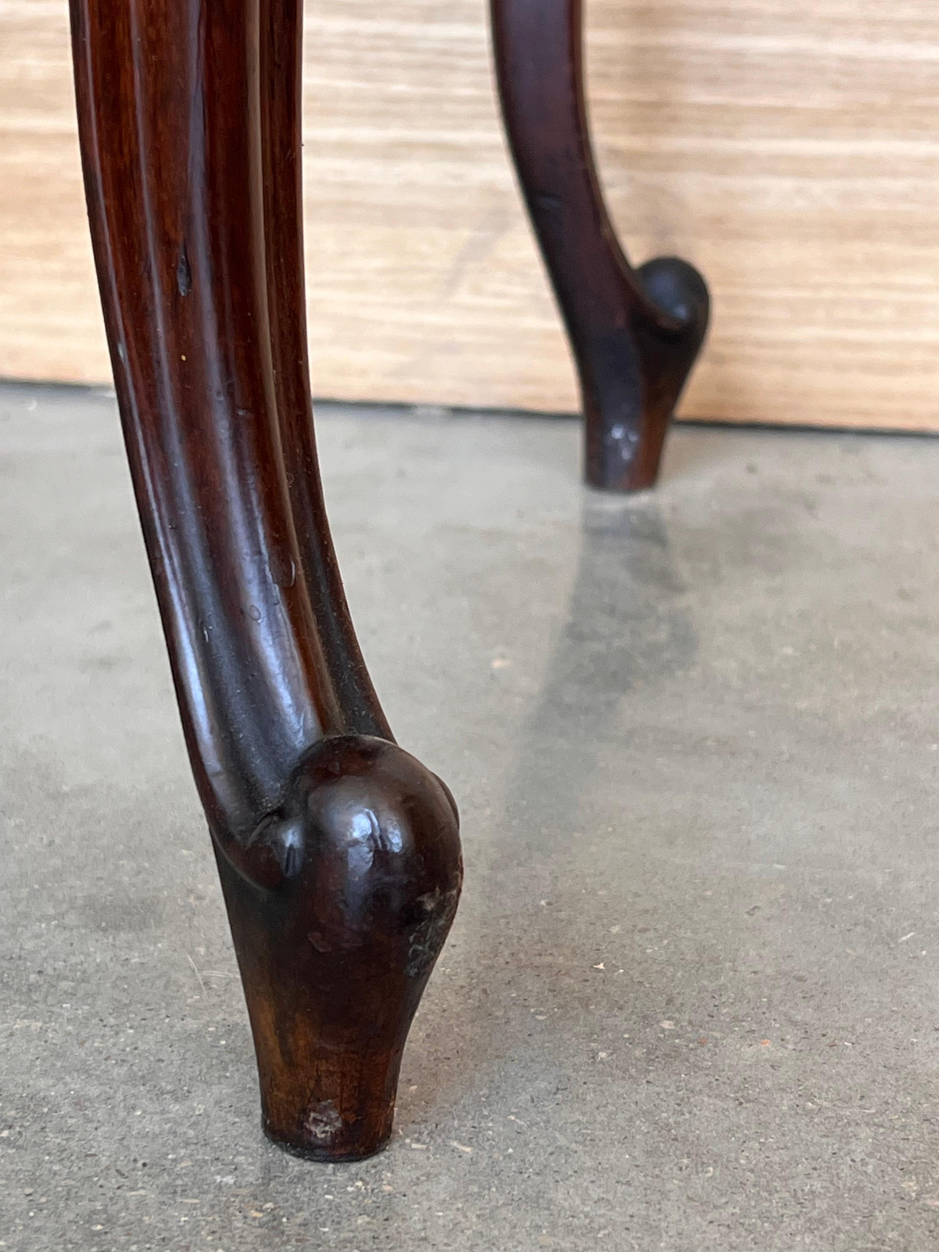 Louis XV Style Walnut Nightstands with Marble Top, 1930s, Set of 2 For Sale 11