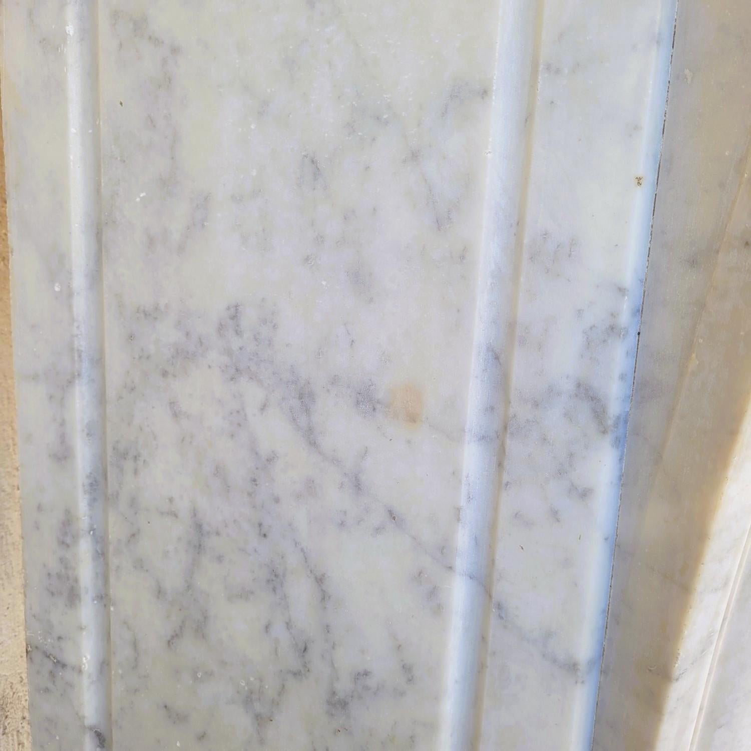 Louis XV Style White Marble Fireplace, 19th Century For Sale 14