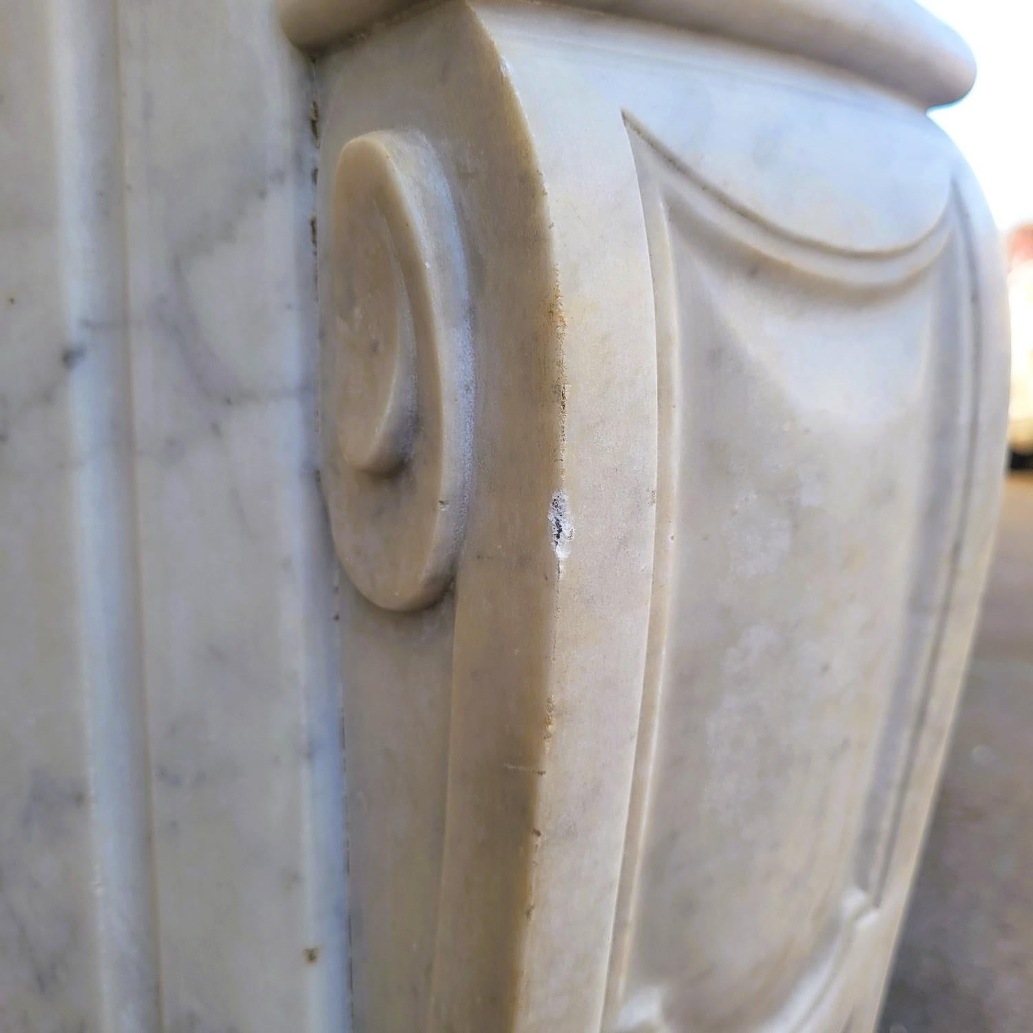 Louis XV Style White Marble Fireplace, 19th Century For Sale 15