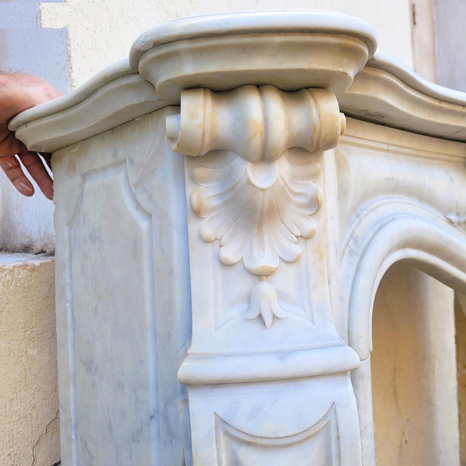French Louis XV Style White Marble Fireplace, 19th Century For Sale
