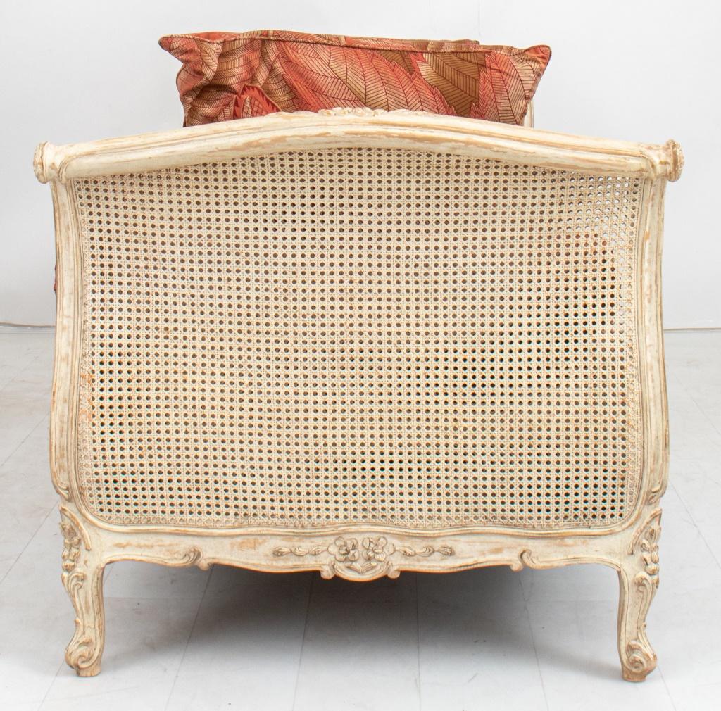 Louis XV Style White-Painted Caned Day Bed 3